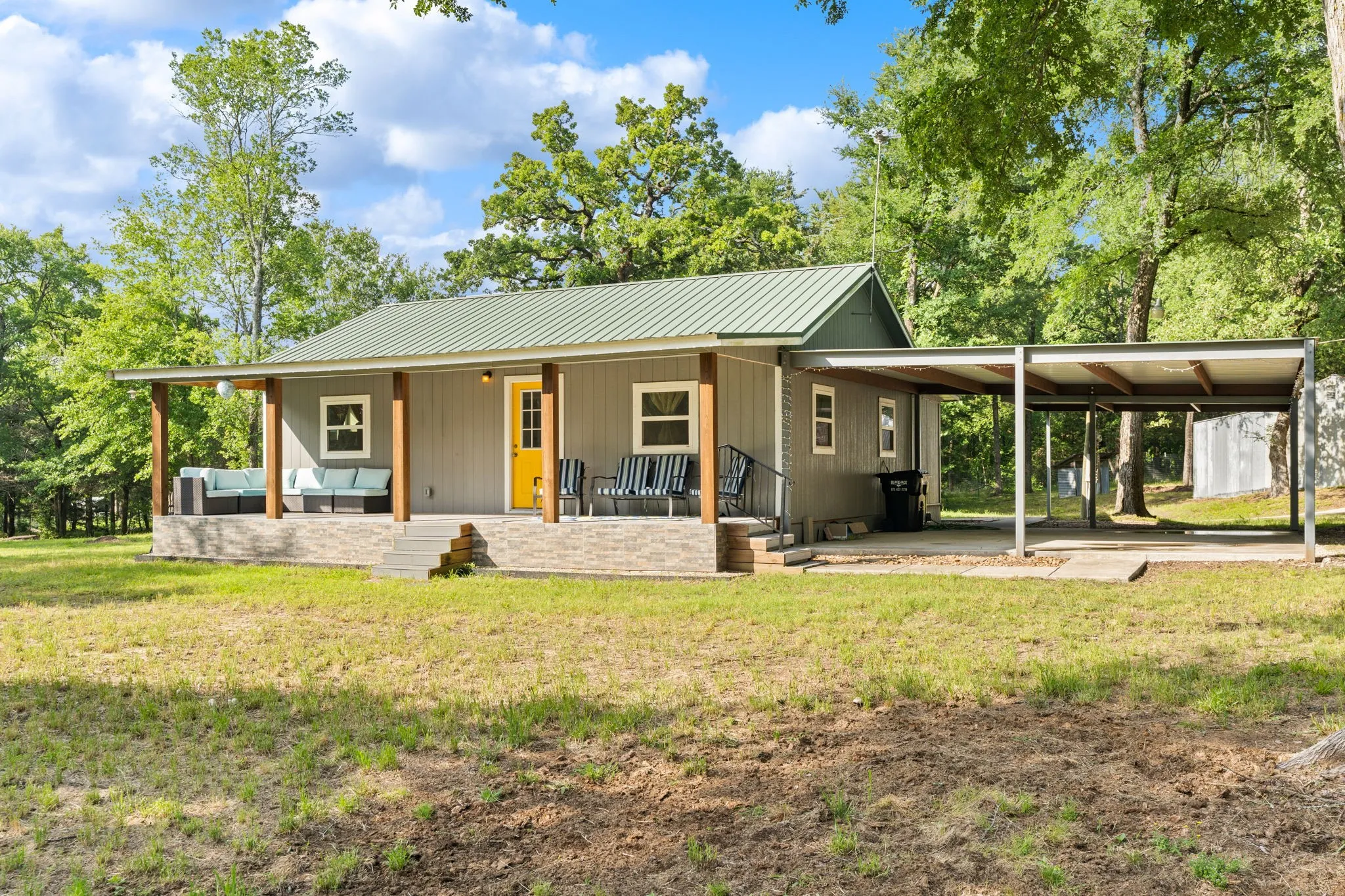 Single Family Residence For Sale in Kaufman County , 17790 County Road 345, Terrell, Texas 75161, 2 Bedroom, 2 Bathroom, Garage spaces, 1,180 Sqft, built in 2019, mls#21267754, Real Estate Agent in Terrell, Homes For Sale in Kaufman county, Homes For Sale in Terrell, Realtor in Terrell Texas, Real Estate Brokerage Independent Realty Texas, Luminita Cordes Realtor
