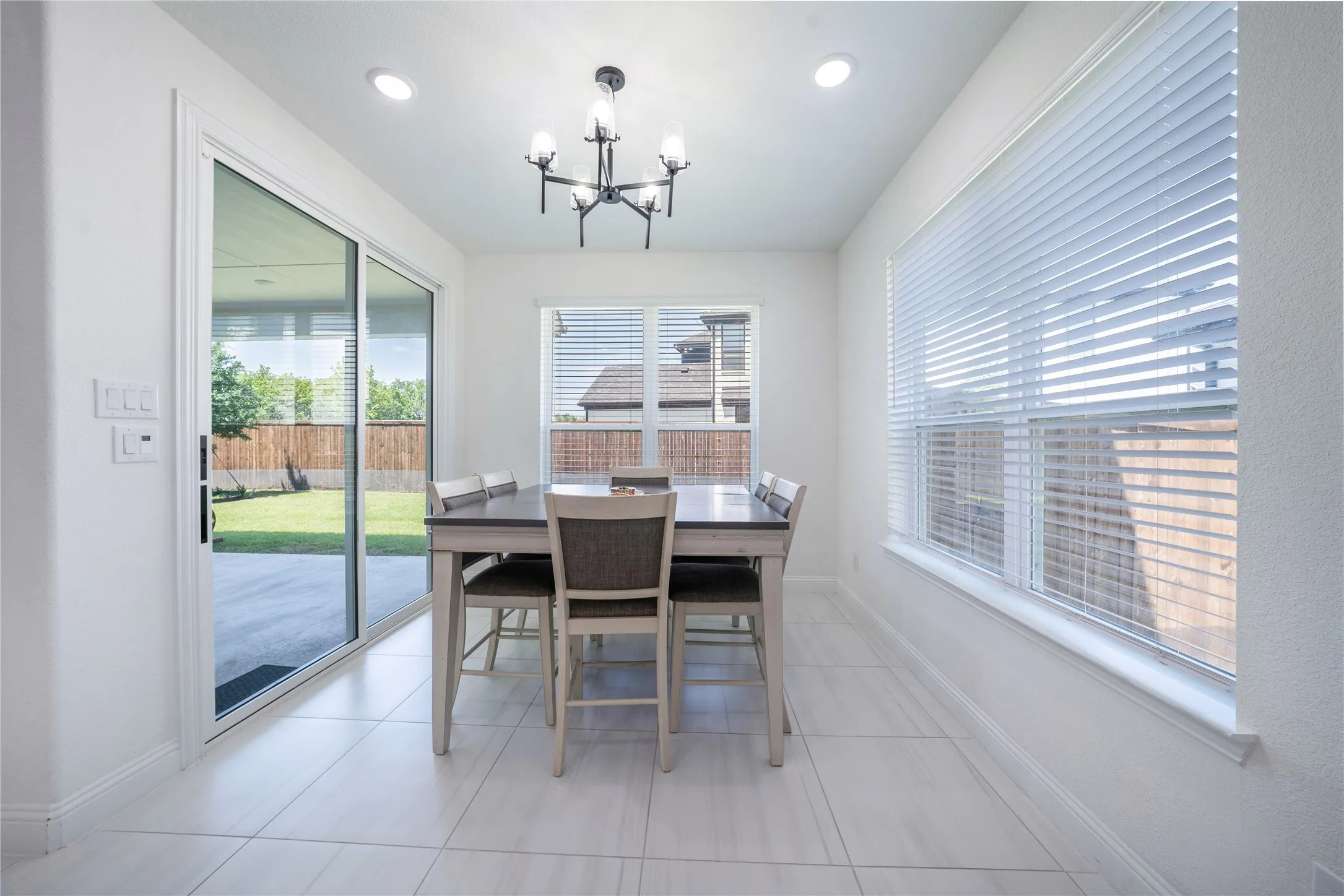 Single Family Residence For Sale in Collin County , 10339 Beaver Dam Drive, Frisco, Texas 75035, 5 Bedroom, 4 Bathroom, 2 Garage spaces, 3,608 Sqft, built in 2024, mls#21263755, Real Estate Agent in Frisco, Homes For Sale in Collin county, Homes For Sale in Frisco, Realtor in Frisco Texas, Real Estate Brokerage Independent Realty Texas, Luminita Cordes Realtor