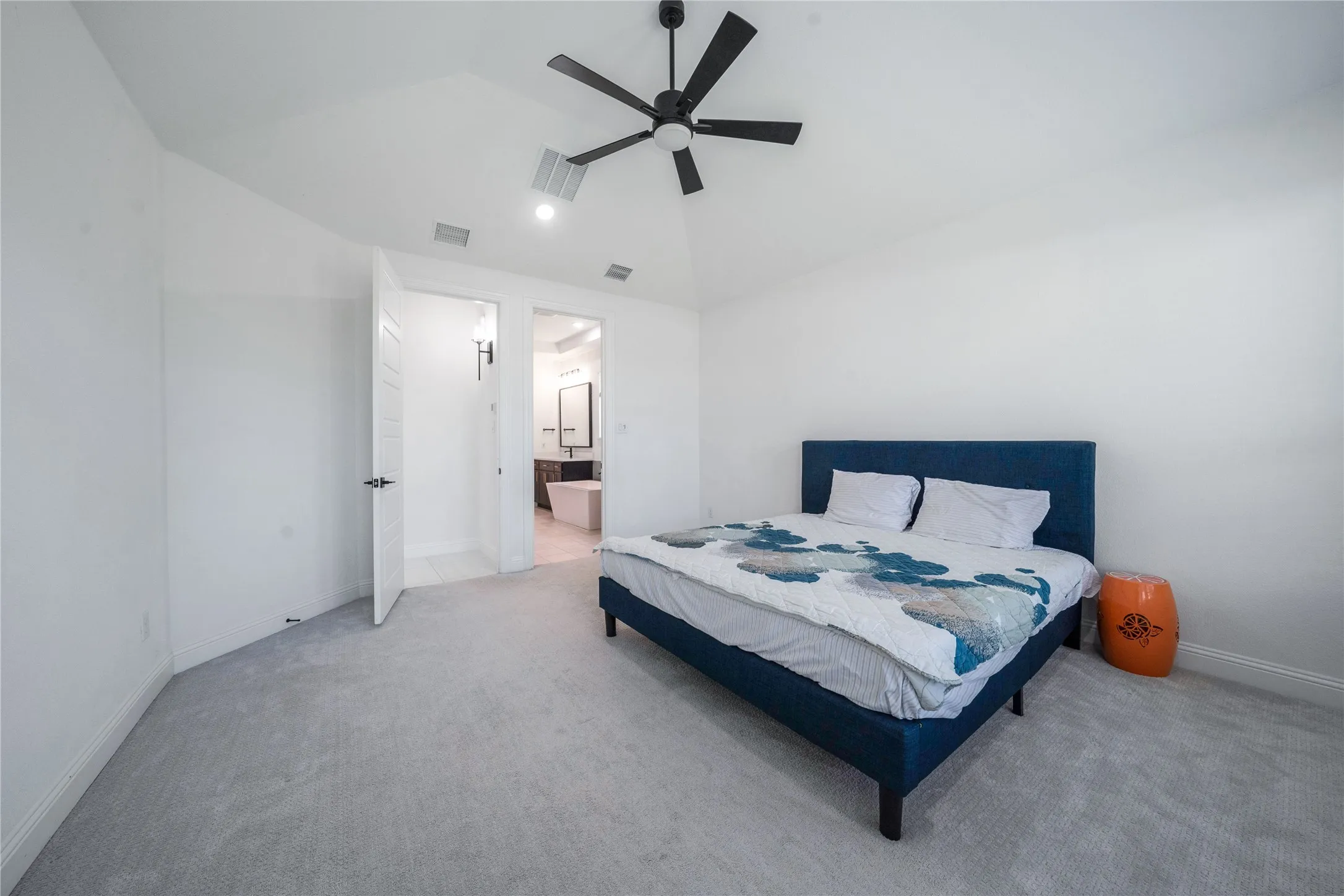 Single Family Residence For Sale in Collin County , 10339 Beaver Dam Drive, Frisco, Texas 75035, 5 Bedroom, 4 Bathroom, 2 Garage spaces, 3,608 Sqft, built in 2024, mls#21263755, Real Estate Agent in Frisco, Homes For Sale in Collin county, Homes For Sale in Frisco, Realtor in Frisco Texas, Real Estate Brokerage Independent Realty Texas, Luminita Cordes Realtor