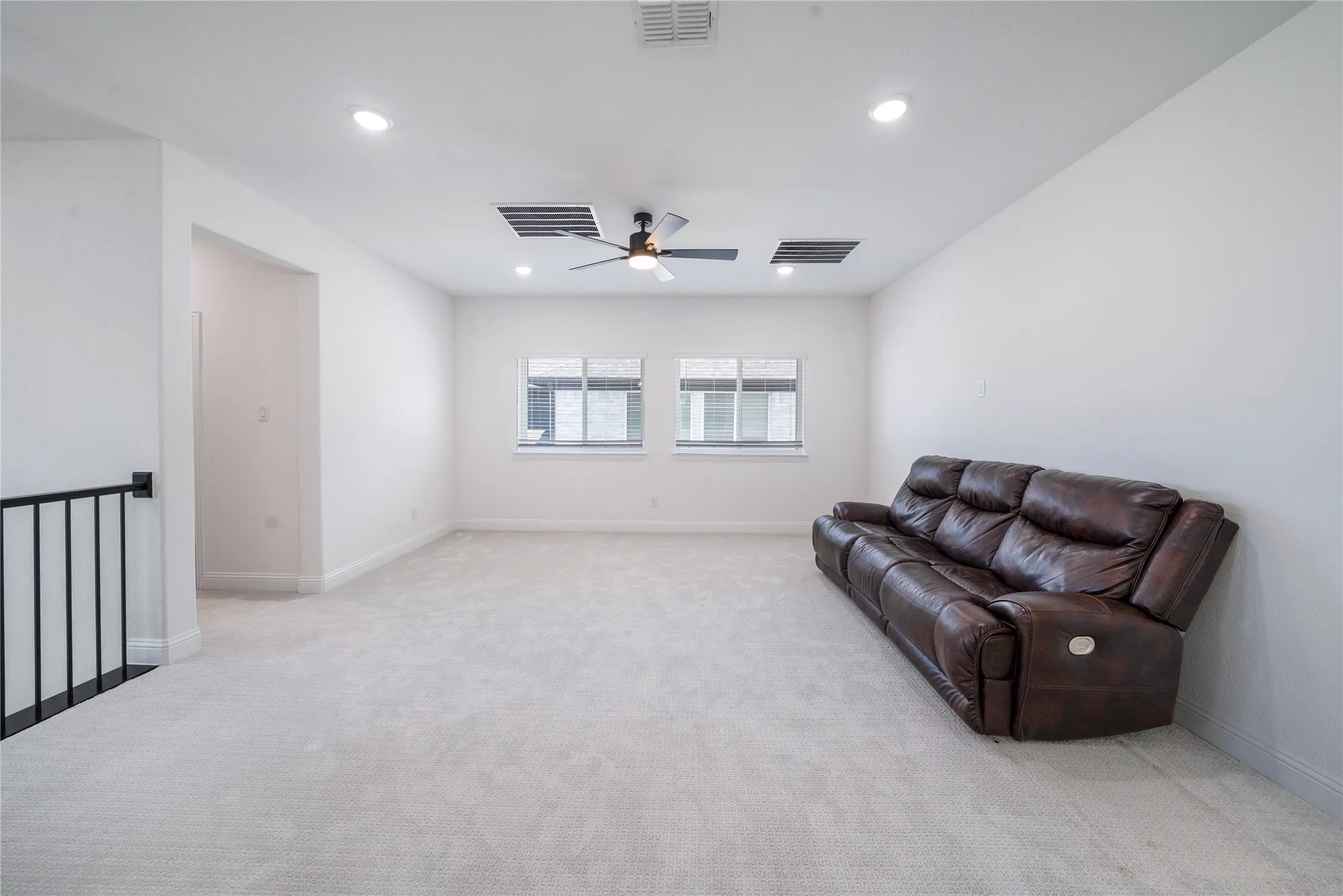 Single Family Residence For Sale in Collin County , 10339 Beaver Dam Drive, Frisco, Texas 75035, 5 Bedroom, 4 Bathroom, 2 Garage spaces, 3,608 Sqft, built in 2024, mls#21263755, Real Estate Agent in Frisco, Homes For Sale in Collin county, Homes For Sale in Frisco, Realtor in Frisco Texas, Real Estate Brokerage Independent Realty Texas, Luminita Cordes Realtor