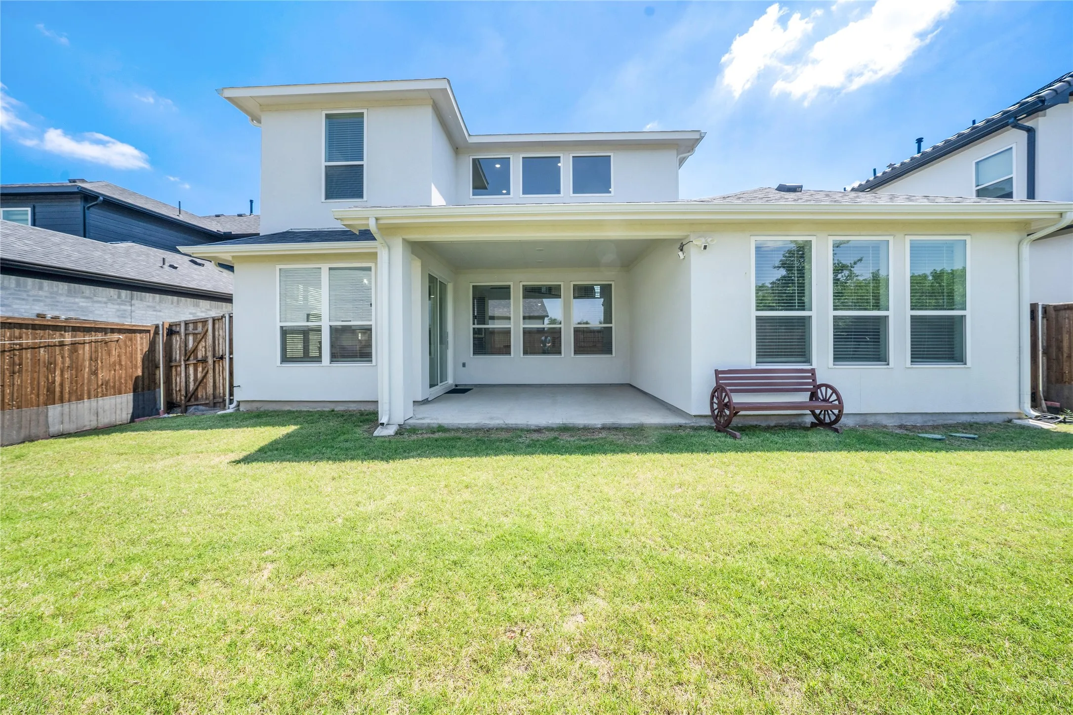 Single Family Residence For Sale in Collin County , 10339 Beaver Dam Drive, Frisco, Texas 75035, 5 Bedroom, 4 Bathroom, 2 Garage spaces, 3,608 Sqft, built in 2024, mls#21263755, Real Estate Agent in Frisco, Homes For Sale in Collin county, Homes For Sale in Frisco, Realtor in Frisco Texas, Real Estate Brokerage Independent Realty Texas, Luminita Cordes Realtor