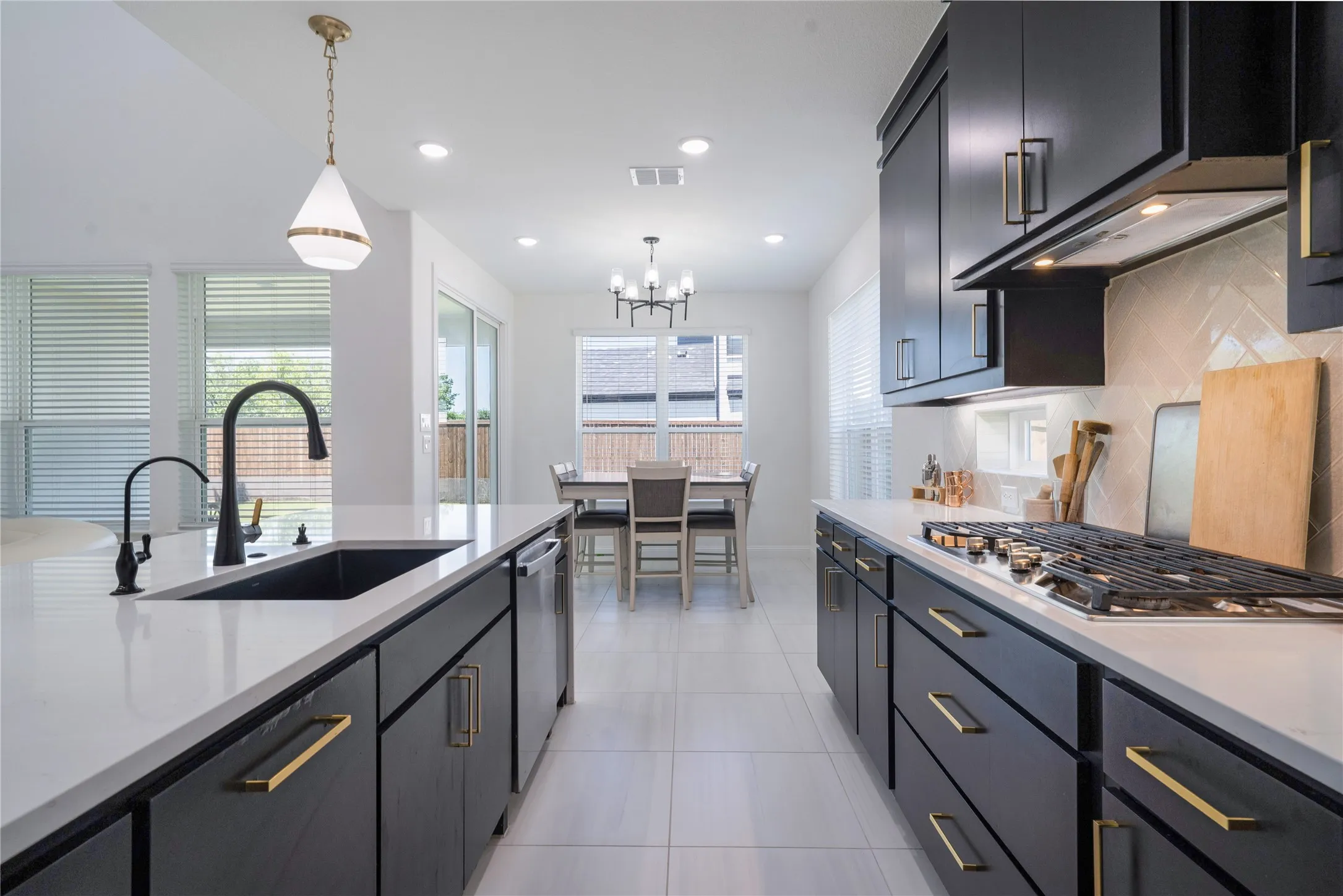 Single Family Residence For Sale in Collin County , 10339 Beaver Dam Drive, Frisco, Texas 75035, 5 Bedroom, 4 Bathroom, 2 Garage spaces, 3,608 Sqft, built in 2024, mls#21263755, Real Estate Agent in Frisco, Homes For Sale in Collin county, Homes For Sale in Frisco, Realtor in Frisco Texas, Real Estate Brokerage Independent Realty Texas, Luminita Cordes Realtor