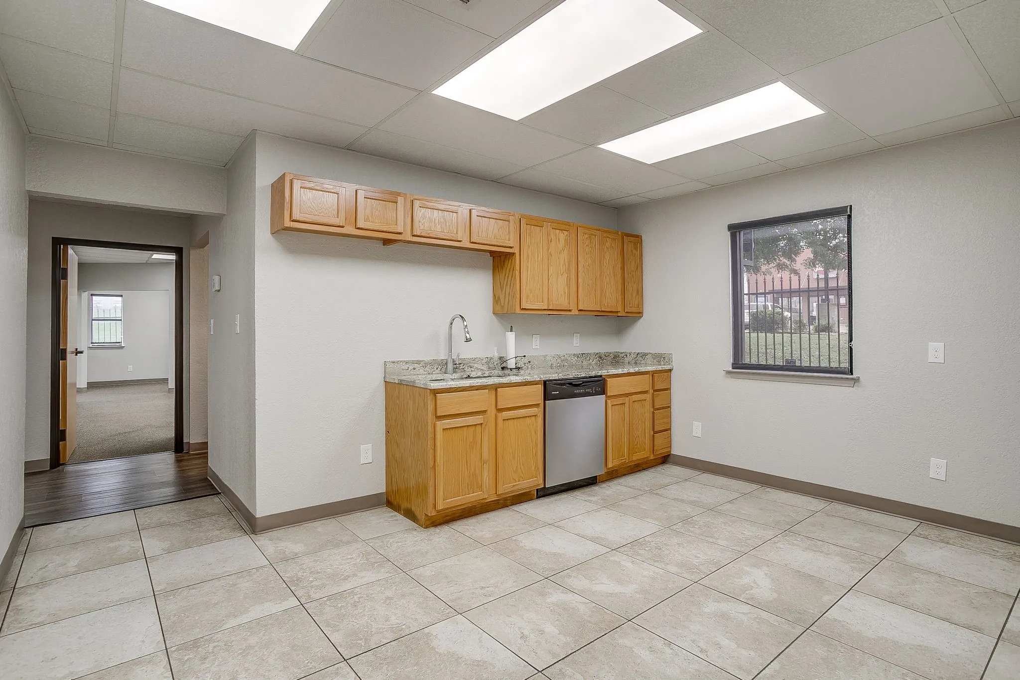 Office For Sale in Tarrant County , 2030 S Las Vegas Trail, White Settlement, Texas 76108, 0, 0, Garage spaces, 0 Sqft, built in 1980, mls#21267811, Real Estate Agent in White Settlement, Homes For Sale in Tarrant county, Homes For Sale in White Settlement, Realtor in White Settlement Texas, Real Estate Brokerage Independent Realty Texas, Luminita Cordes Realtor