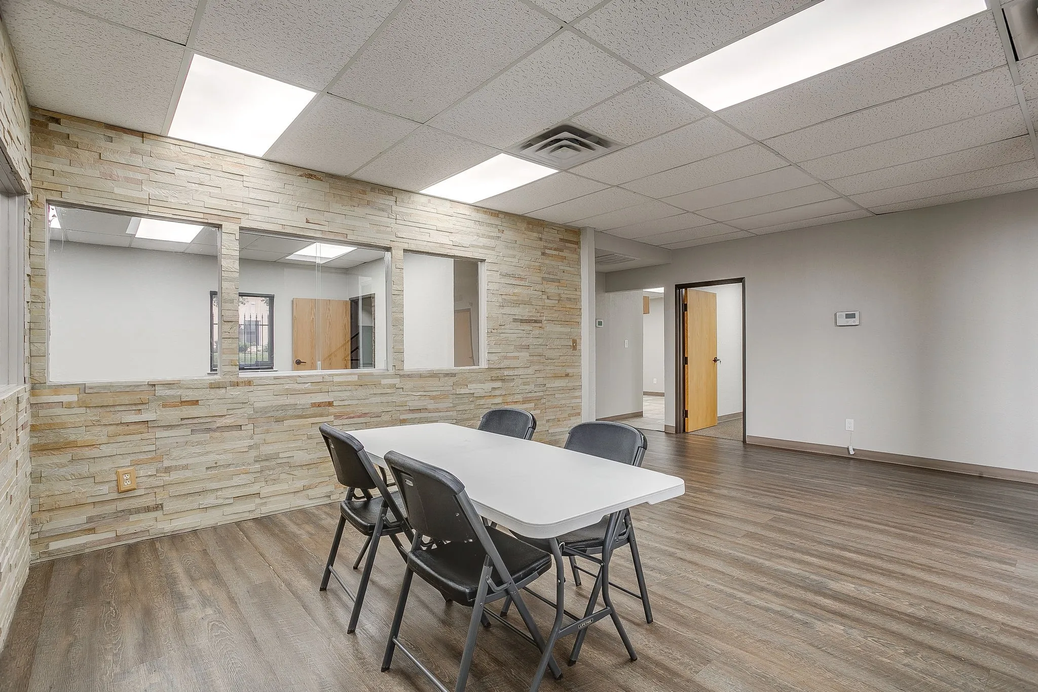 Office For Sale in Tarrant County , 2030 S Las Vegas Trail, White Settlement, Texas 76108, 0, 0, Garage spaces, 0 Sqft, built in 1980, mls#21267811, Real Estate Agent in White Settlement, Homes For Sale in Tarrant county, Homes For Sale in White Settlement, Realtor in White Settlement Texas, Real Estate Brokerage Independent Realty Texas, Luminita Cordes Realtor