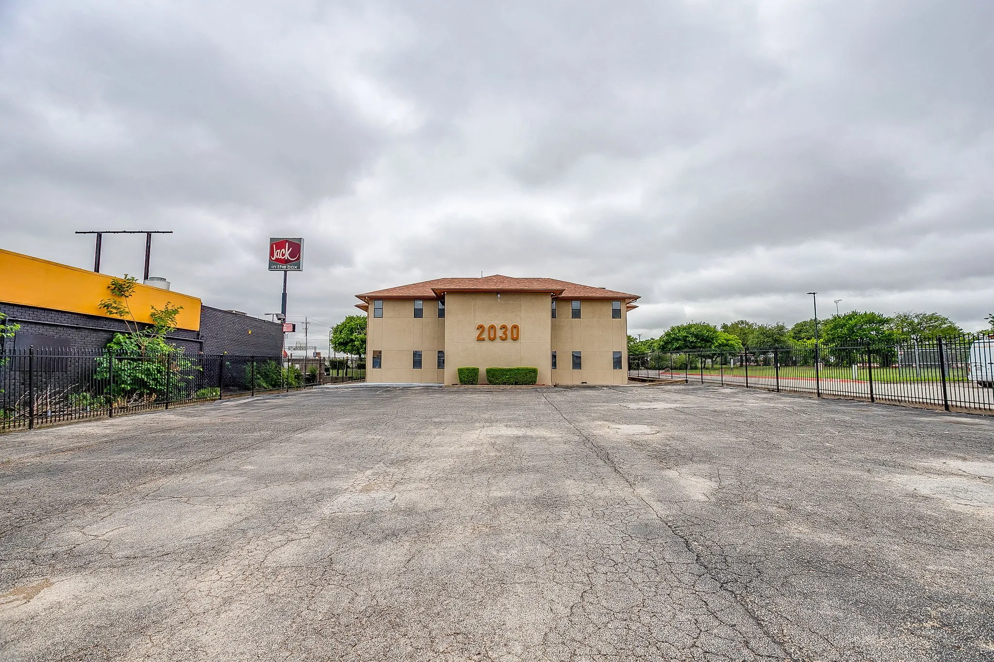 Office For Sale in Tarrant County , 2030 S Las Vegas Trail, White Settlement, Texas 76108, 0, 0, Garage spaces, 0 Sqft, built in 1980, mls#21267811, Real Estate Agent in White Settlement, Homes For Sale in Tarrant county, Homes For Sale in White Settlement, Realtor in White Settlement Texas, Real Estate Brokerage Independent Realty Texas, Luminita Cordes Realtor