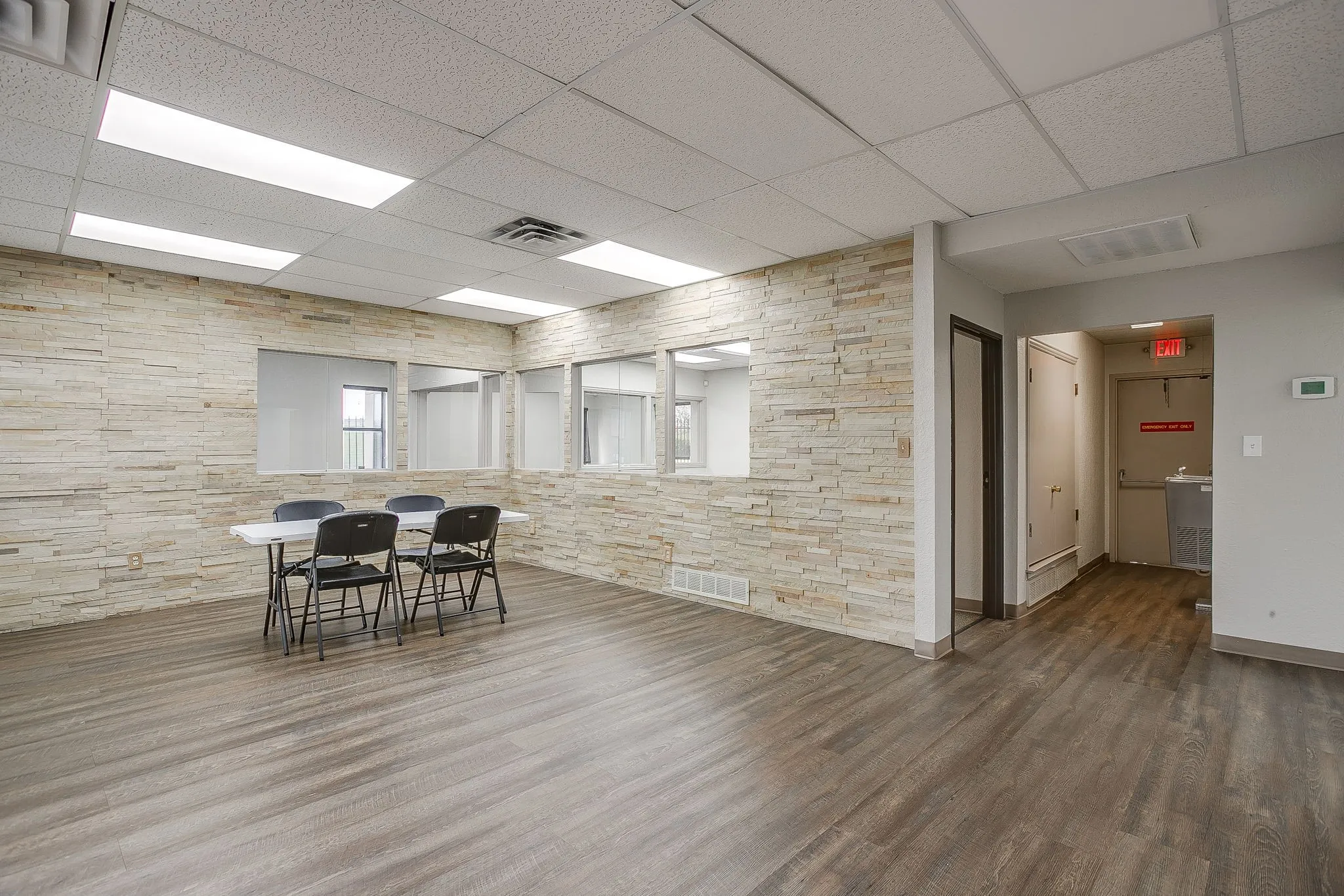 Office For Sale in Tarrant County , 2030 S Las Vegas Trail, White Settlement, Texas 76108, 0, 0, Garage spaces, 0 Sqft, built in 1980, mls#21267811, Real Estate Agent in White Settlement, Homes For Sale in Tarrant county, Homes For Sale in White Settlement, Realtor in White Settlement Texas, Real Estate Brokerage Independent Realty Texas, Luminita Cordes Realtor