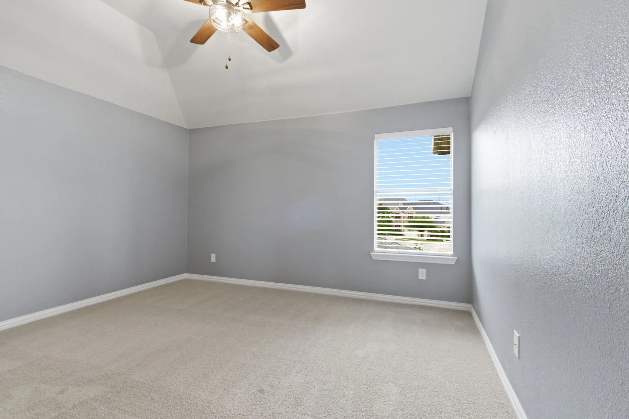 Single Family Residence For Sale in Denton County , 404 Sodbury Court, Roanoke, Texas 76262, 4 Bedrooms, 4 Bathrooms, 2 Garage spaces, 4,205 Sqft, built in 2008, Price $720,000, mls#21267293, Real Estate Agent in Roanoke, Homes For Sale in Denton county, Homes For Sale in Roanoke, Realtor in Roanoke Texas, Real Estate Brokerage Independent Realty Texas, Luminita Cordes Realtor