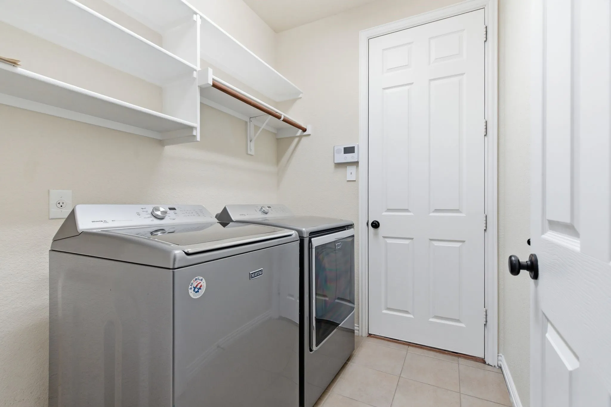 Single Family Residence For Sale in Denton County , 404 Sodbury Court, Roanoke, Texas 76262, 4 Bedrooms, 4 Bathrooms, 2 Garage spaces, 4,205 Sqft, built in 2008, Price $720,000, mls#21267293, Real Estate Agent in Roanoke, Homes For Sale in Denton county, Homes For Sale in Roanoke, Realtor in Roanoke Texas, Real Estate Brokerage Independent Realty Texas, Luminita Cordes Realtor