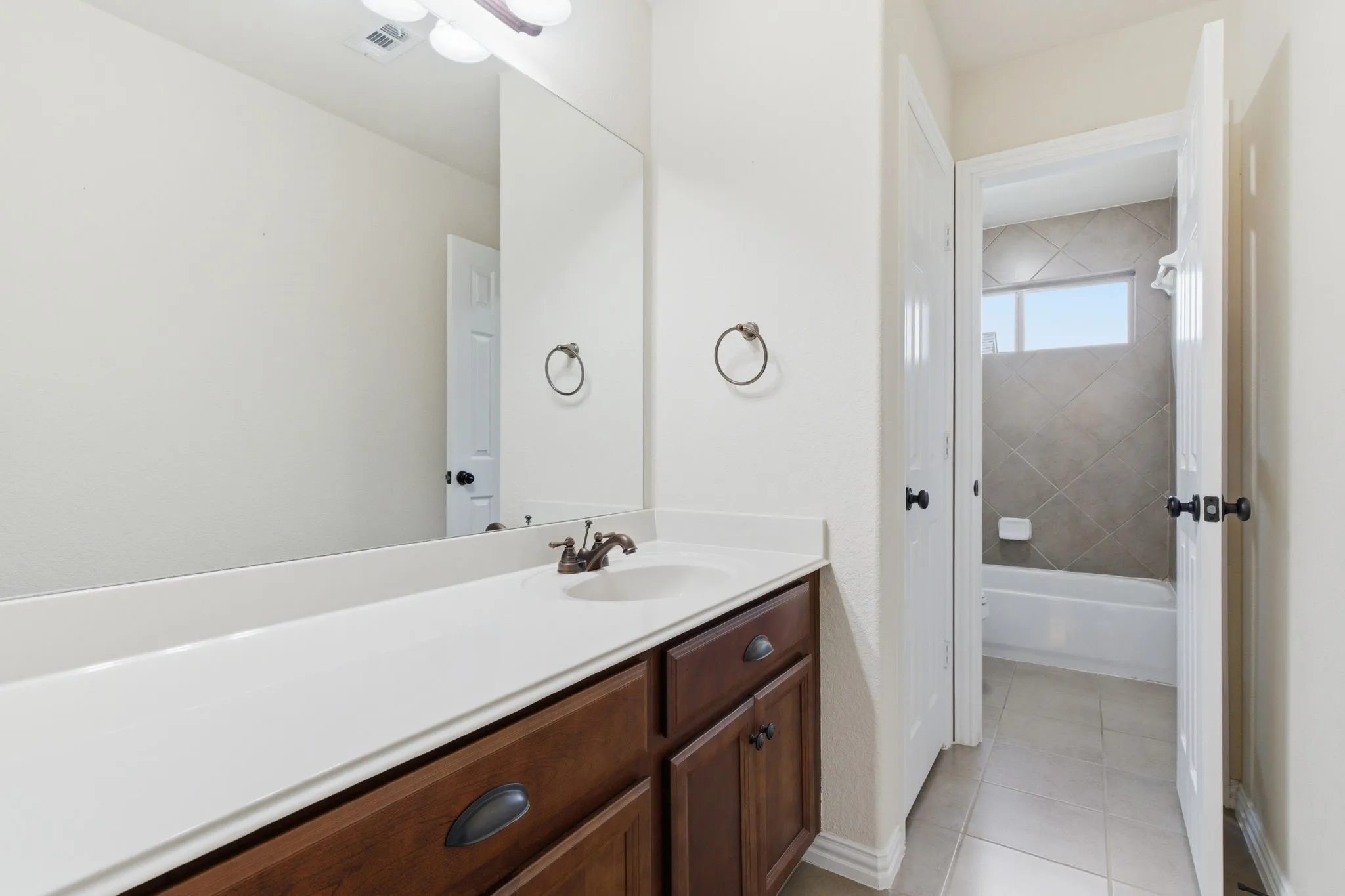 Single Family Residence For Sale in Denton County , 404 Sodbury Court, Roanoke, Texas 76262, 4 Bedrooms, 4 Bathrooms, 2 Garage spaces, 4,205 Sqft, built in 2008, Price $720,000, mls#21267293, Real Estate Agent in Roanoke, Homes For Sale in Denton county, Homes For Sale in Roanoke, Realtor in Roanoke Texas, Real Estate Brokerage Independent Realty Texas, Luminita Cordes Realtor