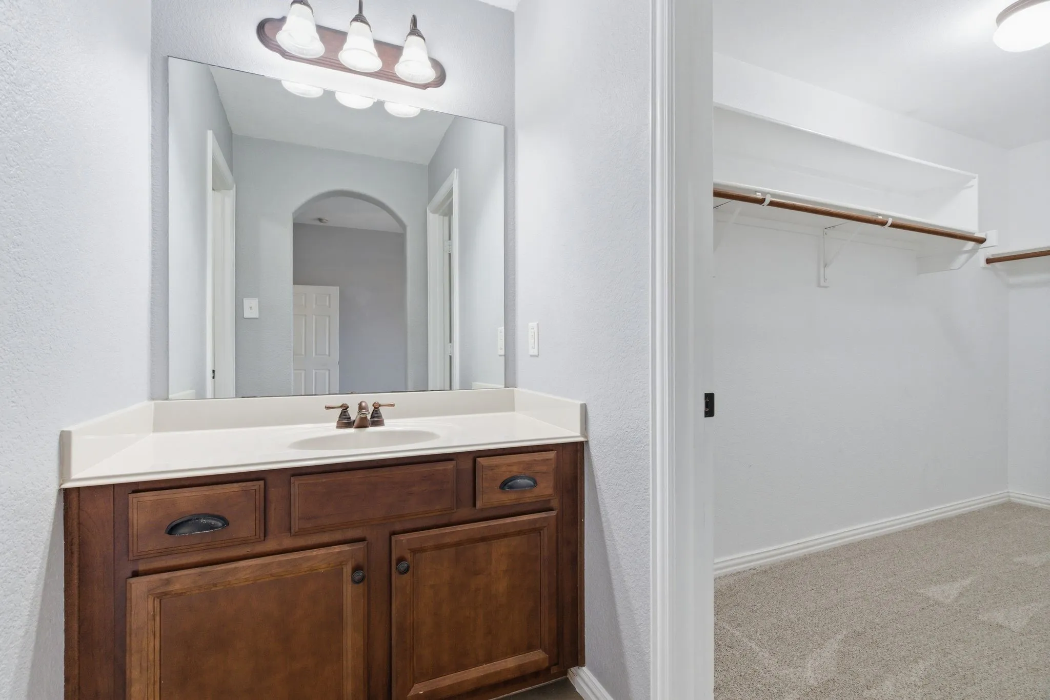 Single Family Residence For Sale in Denton County , 404 Sodbury Court, Roanoke, Texas 76262, 4 Bedrooms, 4 Bathrooms, 2 Garage spaces, 4,205 Sqft, built in 2008, Price $720,000, mls#21267293, Real Estate Agent in Roanoke, Homes For Sale in Denton county, Homes For Sale in Roanoke, Realtor in Roanoke Texas, Real Estate Brokerage Independent Realty Texas, Luminita Cordes Realtor