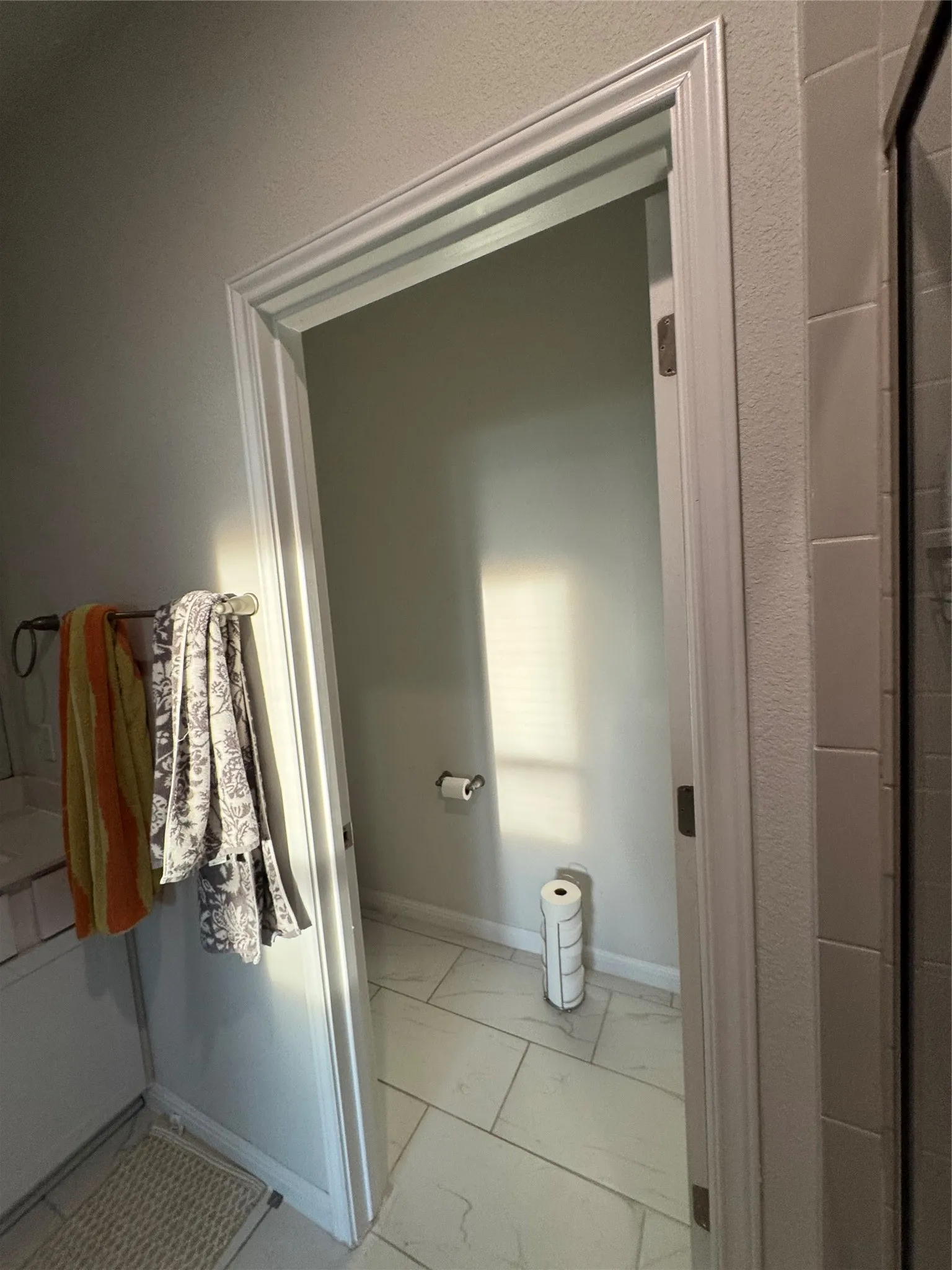 Single Family Residence For Rent in Bastrop County , 302 Cold Spring Loop, Bastrop, Texas 78602, 3 Bedrooms, 2 Bathrooms, 2 Garage spaces, 1,599 Sqft, built in 2021, Price $2,149, mls#21265586, Real Estate Agent in Bastrop, Homes For Rent in Bastrop county, Homes For Rent in Bastrop, Realtor in Bastrop Texas, Real Estate Brokerage Independent Realty Texas, Luminita Cordes Realtor