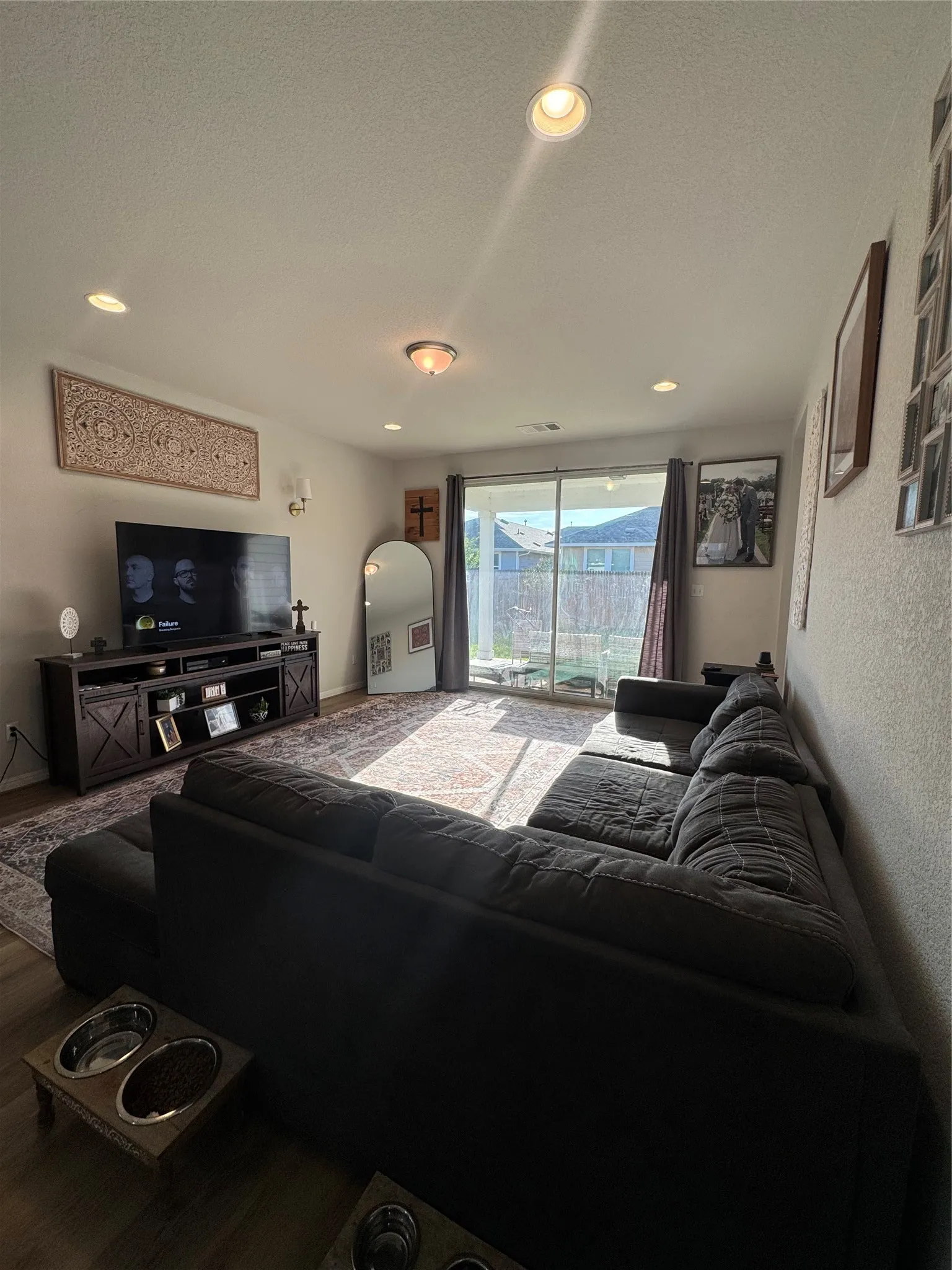 Single Family Residence For Rent in Bastrop County , 302 Cold Spring Loop, Bastrop, Texas 78602, 3 Bedrooms, 2 Bathrooms, 2 Garage spaces, 1,599 Sqft, built in 2021, Price $2,149, mls#21265586, Real Estate Agent in Bastrop, Homes For Rent in Bastrop county, Homes For Rent in Bastrop, Realtor in Bastrop Texas, Real Estate Brokerage Independent Realty Texas, Luminita Cordes Realtor