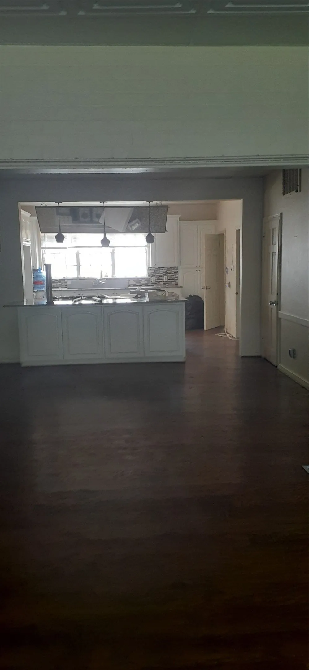 Single Family Residence For Sale in Johnson County , 300 S Mockingbird Lane, Keene, Texas 76059, 5 Bedroom, 5 Bathroom, Garage spaces, 5,861 Sqft, built in 1956, mls#21267838, Real Estate Agent in Keene, Homes For Sale in Johnson county, Homes For Sale in Keene, Realtor in Keene Texas, Real Estate Brokerage Independent Realty Texas, Luminita Cordes Realtor
