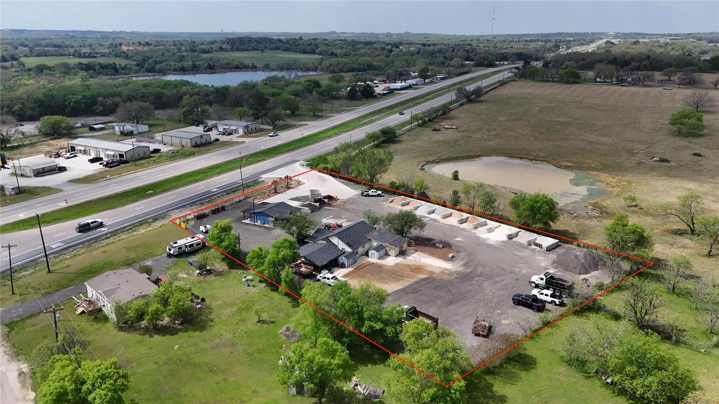 Industrial For Sale in Johnson County , 4231 Highway 67, Keene, Texas 76031, 0, 0, Garage spaces, 2,400 Sqft, built in 1970, mls#21257066, Real Estate Agent in Keene, Homes For Sale in Johnson county, Homes For Sale in Keene, Realtor in Keene Texas, Real Estate Brokerage Independent Realty Texas, Luminita Cordes Realtor