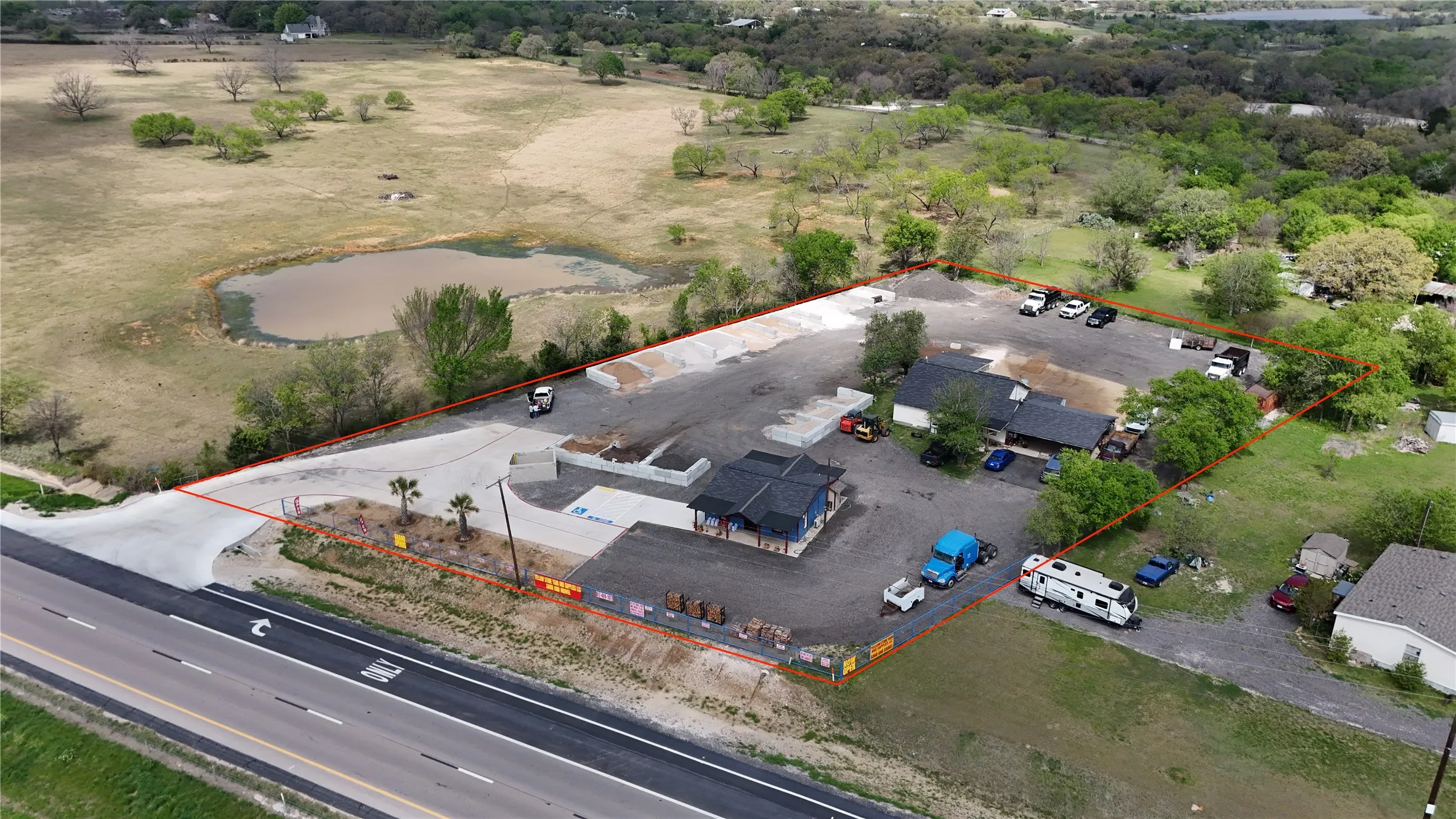 Industrial For Sale in Johnson County , 4231 Highway 67, Keene, Texas 76031, 0, 0, Garage spaces, 2,400 Sqft, built in 1970, mls#21257066, Real Estate Agent in Keene, Homes For Sale in Johnson county, Homes For Sale in Keene, Realtor in Keene Texas, Real Estate Brokerage Independent Realty Texas, Luminita Cordes Realtor