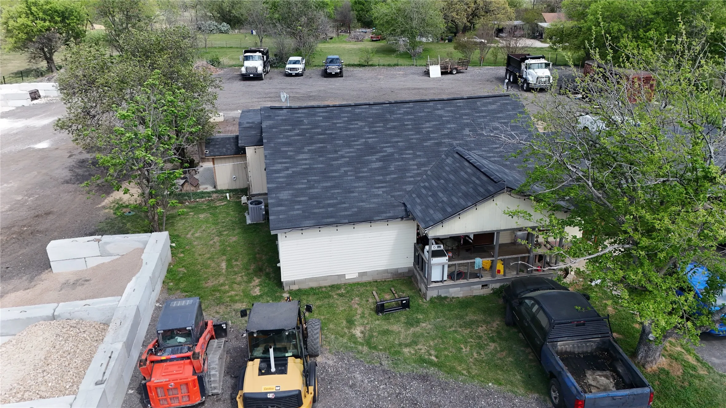 Industrial For Sale in Johnson County , 4231 Highway 67, Keene, Texas 76031, 0, 0, Garage spaces, 2,400 Sqft, built in 1970, mls#21257066, Real Estate Agent in Keene, Homes For Sale in Johnson county, Homes For Sale in Keene, Realtor in Keene Texas, Real Estate Brokerage Independent Realty Texas, Luminita Cordes Realtor