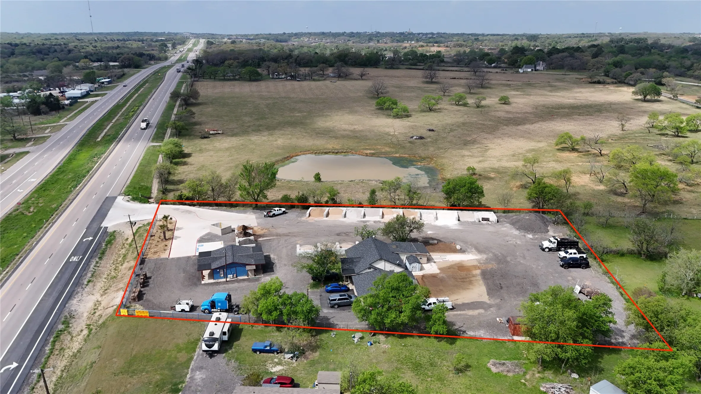 Industrial For Sale in Johnson County , 4231 Highway 67, Keene, Texas 76031, 0, 0, Garage spaces, 2,400 Sqft, built in 1970, mls#21257066, Real Estate Agent in Keene, Homes For Sale in Johnson county, Homes For Sale in Keene, Realtor in Keene Texas, Real Estate Brokerage Independent Realty Texas, Luminita Cordes Realtor