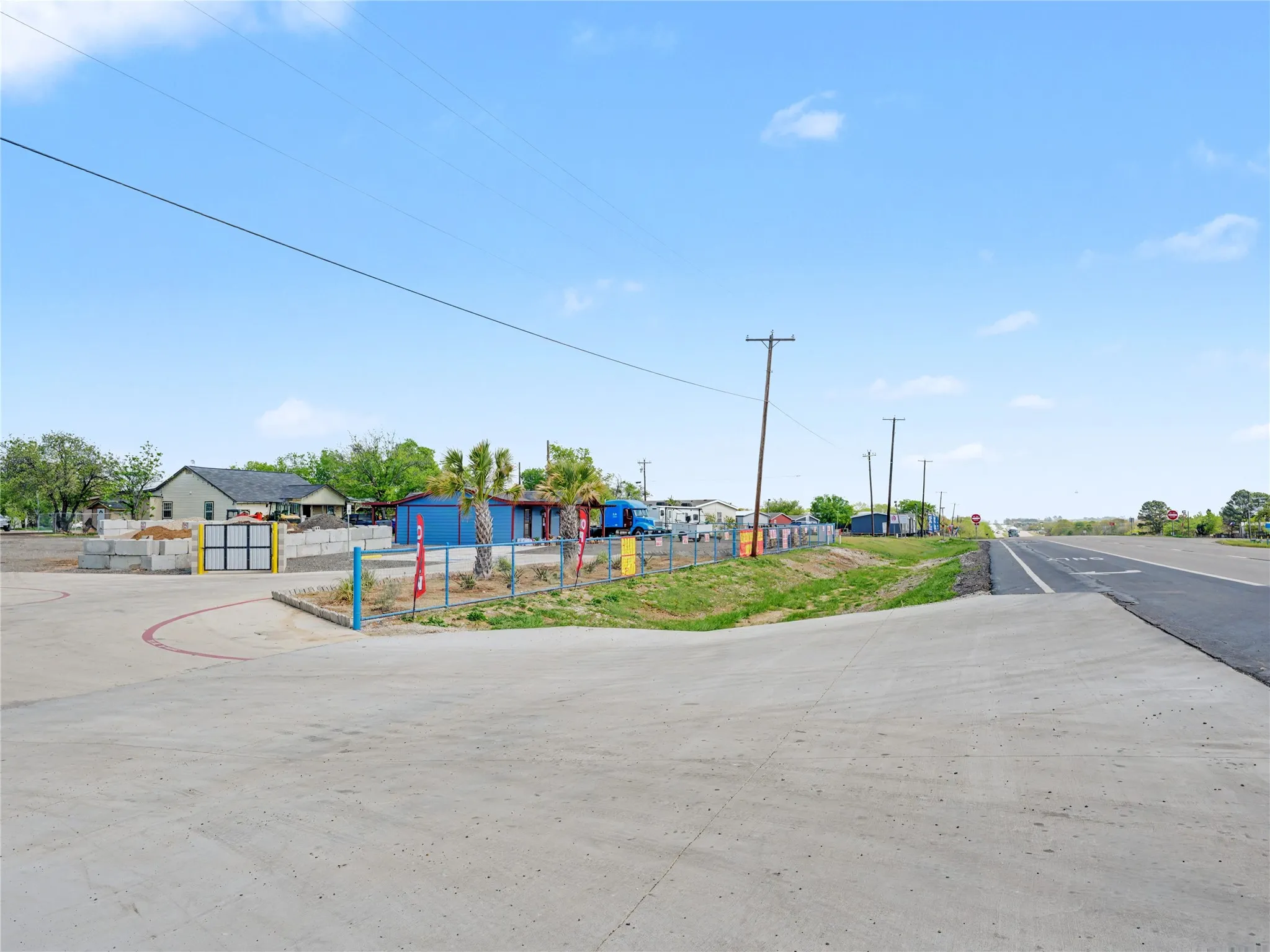 Industrial For Sale in Johnson County , 4231 Highway 67, Keene, Texas 76031, 0, 0, Garage spaces, 2,400 Sqft, built in 1970, mls#21257066, Real Estate Agent in Keene, Homes For Sale in Johnson county, Homes For Sale in Keene, Realtor in Keene Texas, Real Estate Brokerage Independent Realty Texas, Luminita Cordes Realtor