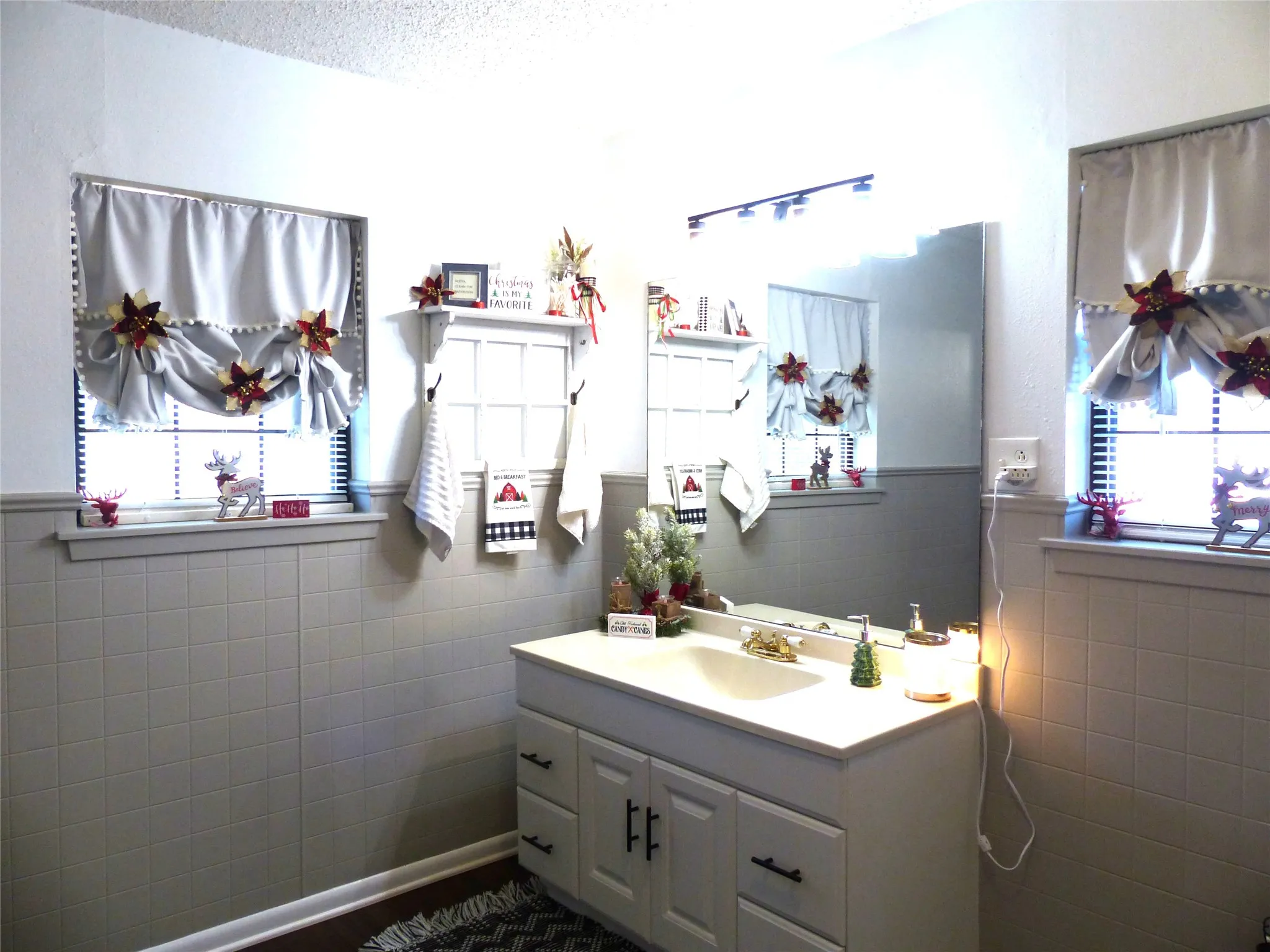Single Family Residence For Sale in Mc Culloch County , 802 China, Brady, Texas 76825, 3 Bedroom, 2 Bathroom, 2 Garage spaces, 2,167 Sqft, built in 1955, mls#21267810, Real Estate Agent in Brady, Homes For Sale in Mc Culloch county, Homes For Sale in Brady, Realtor in Brady Texas, Real Estate Brokerage Independent Realty Texas, Luminita Cordes Realtor