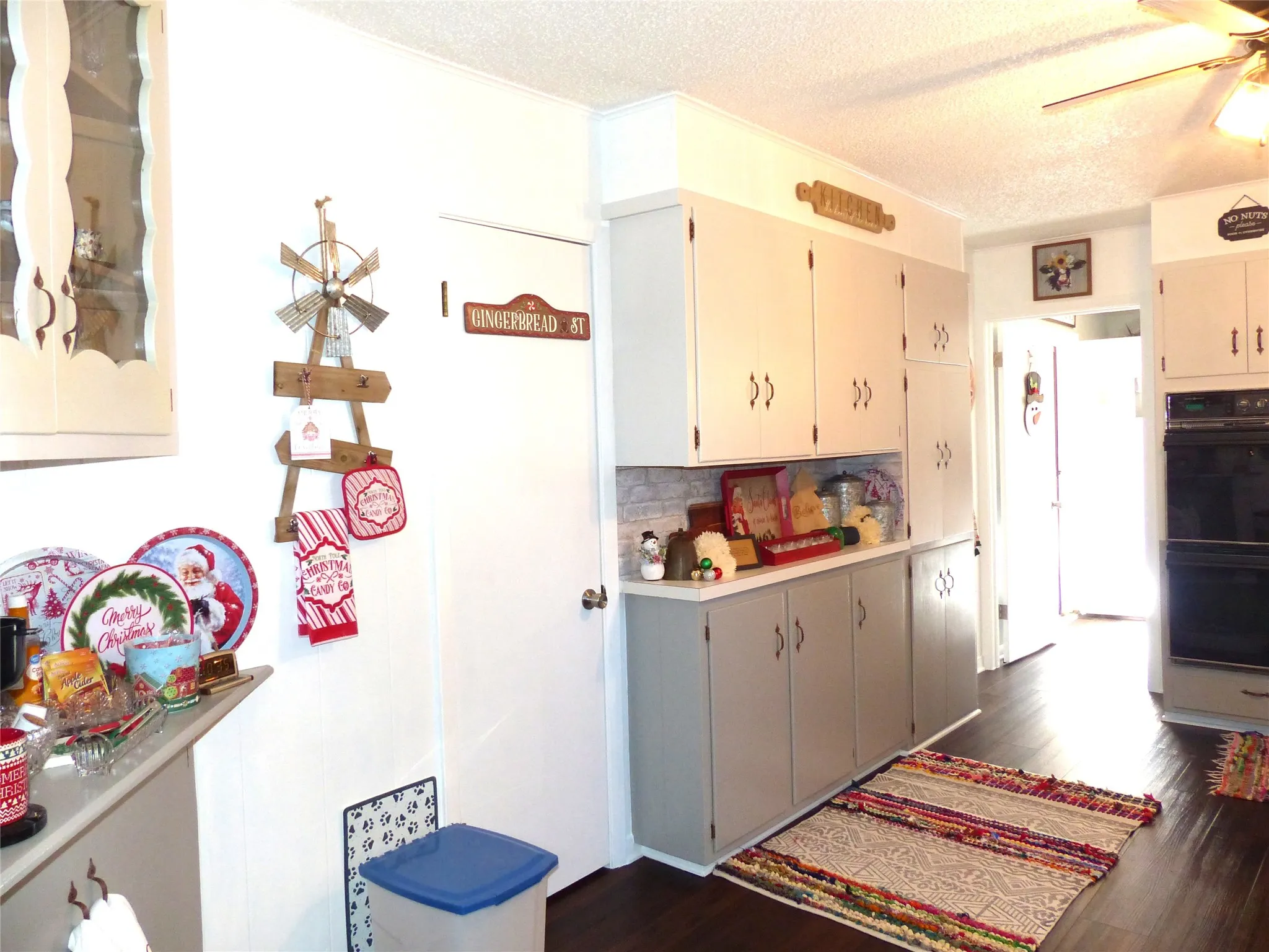 Single Family Residence For Sale in Mc Culloch County , 802 China, Brady, Texas 76825, 3 Bedroom, 2 Bathroom, 2 Garage spaces, 2,167 Sqft, built in 1955, mls#21267810, Real Estate Agent in Brady, Homes For Sale in Mc Culloch county, Homes For Sale in Brady, Realtor in Brady Texas, Real Estate Brokerage Independent Realty Texas, Luminita Cordes Realtor