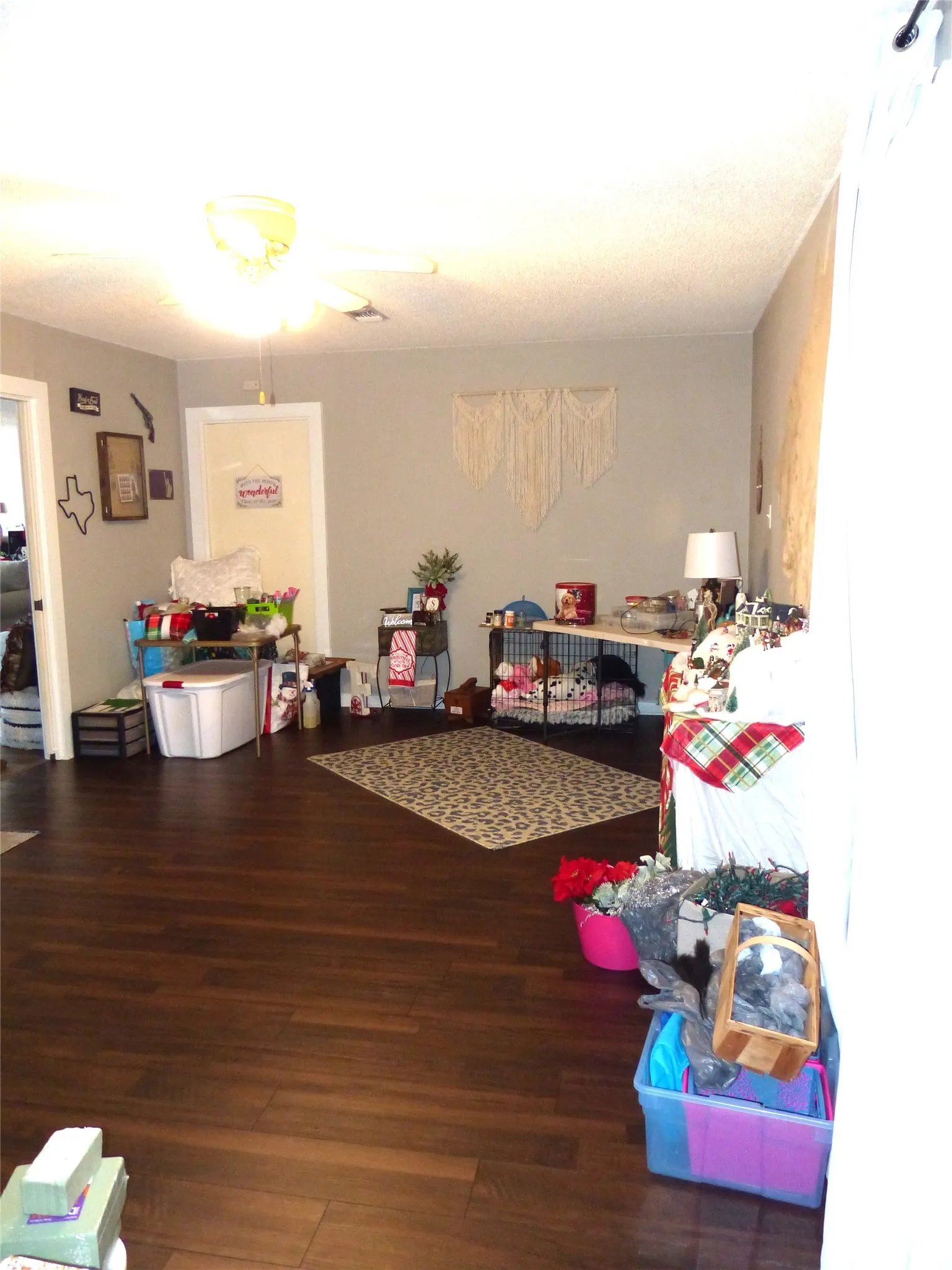 Single Family Residence For Sale in Mc Culloch County , 802 China, Brady, Texas 76825, 3 Bedroom, 2 Bathroom, 2 Garage spaces, 2,167 Sqft, built in 1955, mls#21267810, Real Estate Agent in Brady, Homes For Sale in Mc Culloch county, Homes For Sale in Brady, Realtor in Brady Texas, Real Estate Brokerage Independent Realty Texas, Luminita Cordes Realtor