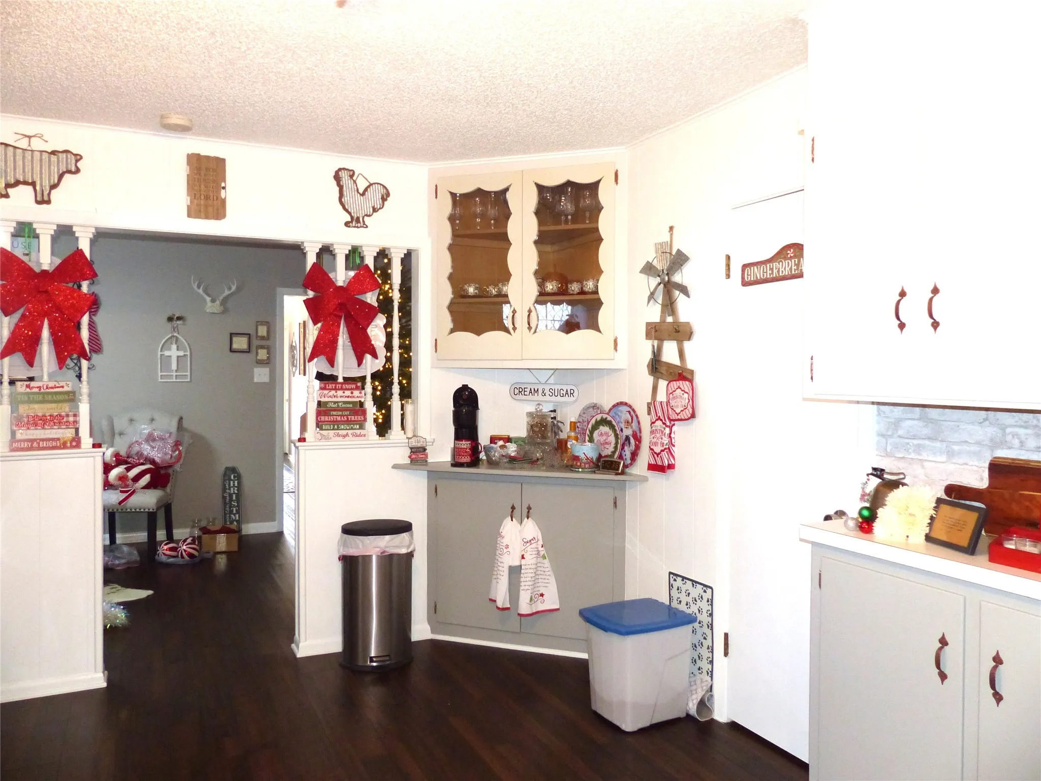 Single Family Residence For Sale in Mc Culloch County , 802 China, Brady, Texas 76825, 3 Bedroom, 2 Bathroom, 2 Garage spaces, 2,167 Sqft, built in 1955, mls#21267810, Real Estate Agent in Brady, Homes For Sale in Mc Culloch county, Homes For Sale in Brady, Realtor in Brady Texas, Real Estate Brokerage Independent Realty Texas, Luminita Cordes Realtor