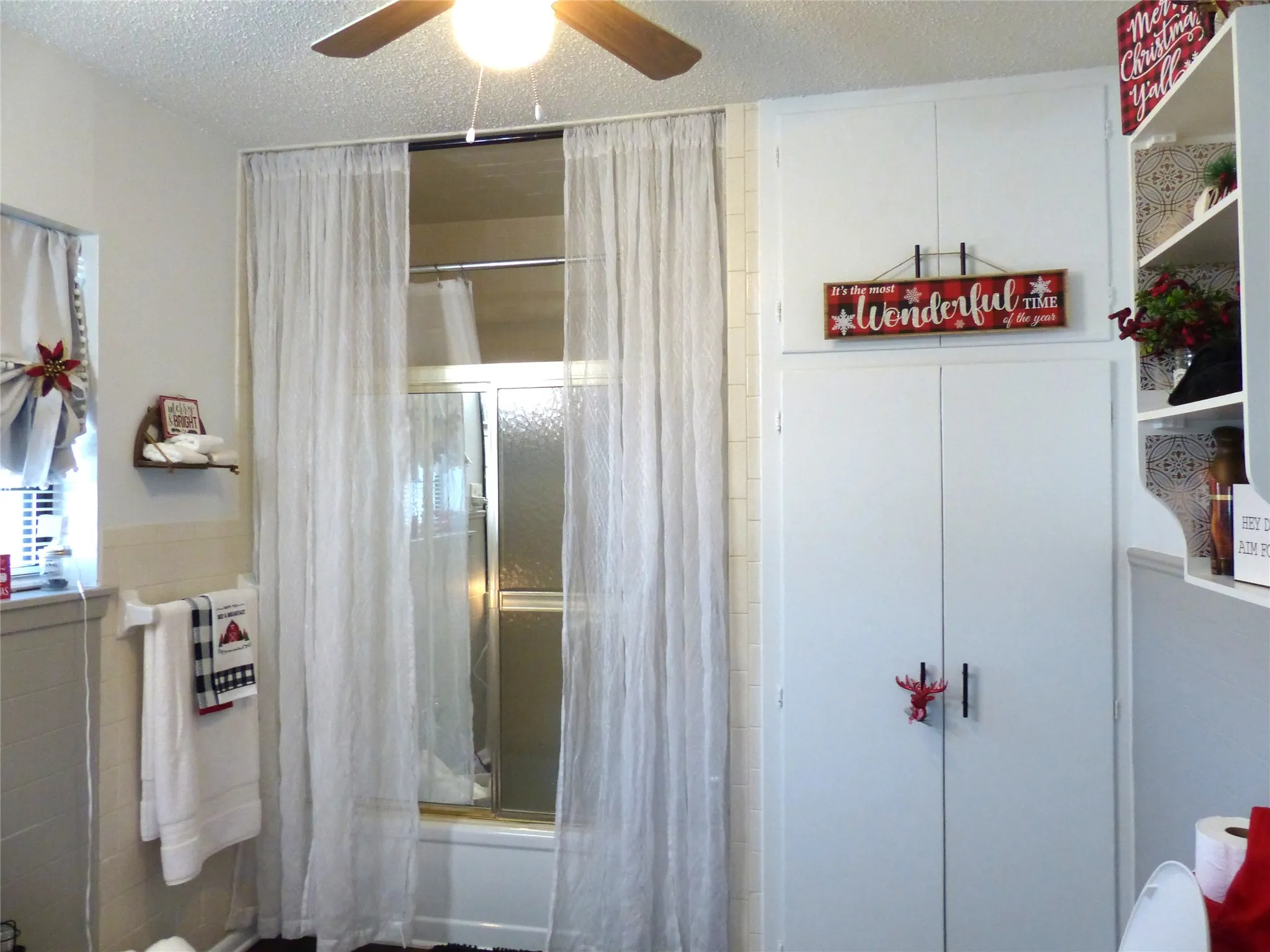 Single Family Residence For Sale in Mc Culloch County , 802 China, Brady, Texas 76825, 3 Bedroom, 2 Bathroom, 2 Garage spaces, 2,167 Sqft, built in 1955, mls#21267810, Real Estate Agent in Brady, Homes For Sale in Mc Culloch county, Homes For Sale in Brady, Realtor in Brady Texas, Real Estate Brokerage Independent Realty Texas, Luminita Cordes Realtor