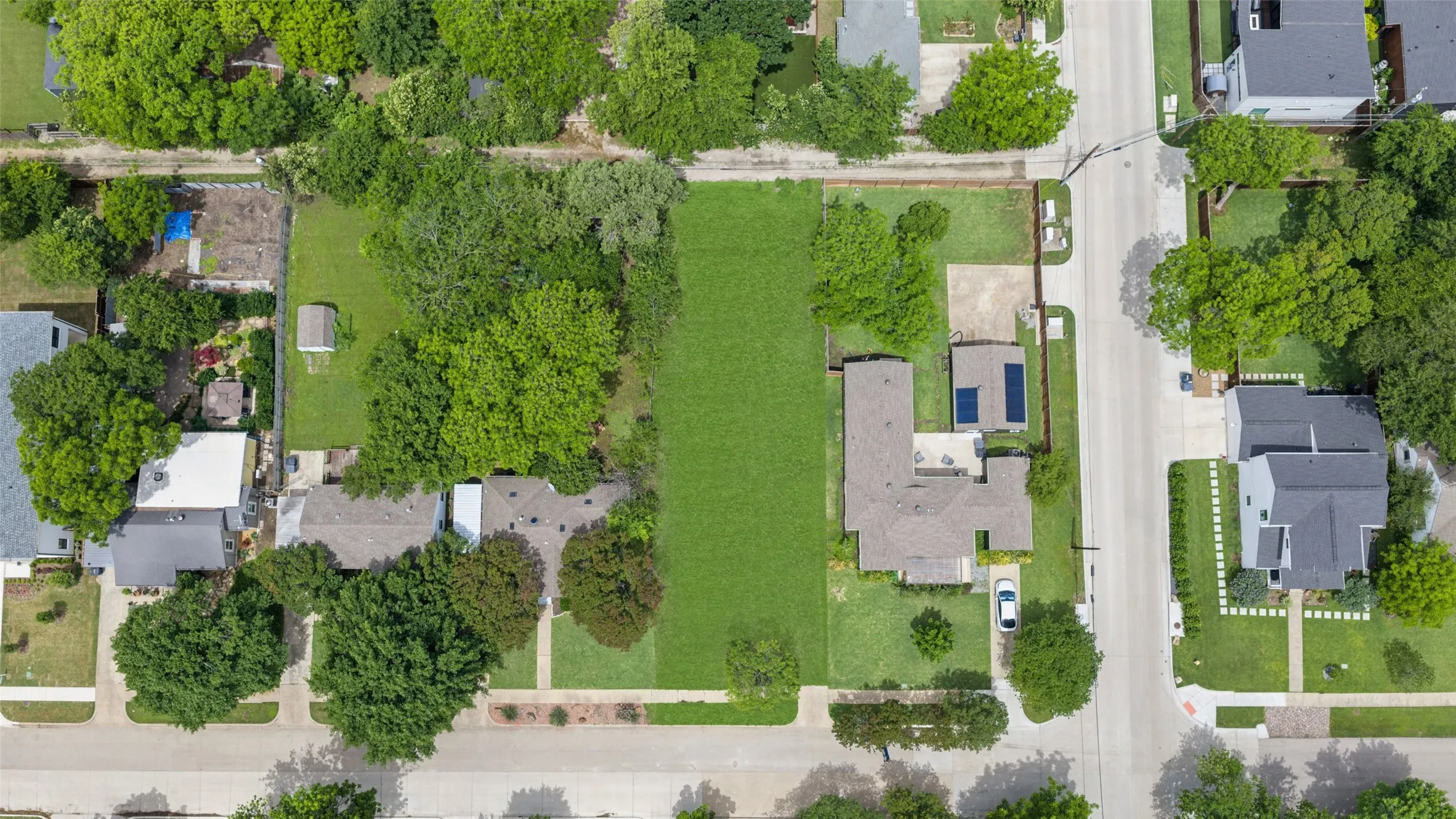 Improved Land For Sale in Dallas County , 8819 Redondo Drive, Dallas, Texas 75218, 0, 0, Garage spaces, 0 Sqft, built in 0, Price $619,000, mls#21266999, Real Estate Agent in Dallas, Homes For Sale in Dallas county, Homes For Sale in Dallas, Realtor in Dallas Texas, Real Estate Brokerage Independent Realty Texas, Luminita Cordes Realtor
