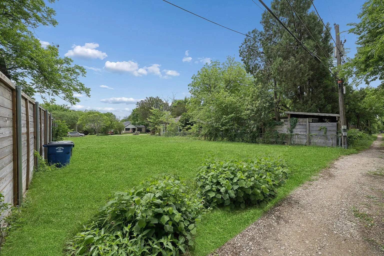 Improved Land For Sale in Dallas County , 8819 Redondo Drive, Dallas, Texas 75218, 0, 0, Garage spaces, 0 Sqft, built in 0, Price $619,000, mls#21266999, Real Estate Agent in Dallas, Homes For Sale in Dallas county, Homes For Sale in Dallas, Realtor in Dallas Texas, Real Estate Brokerage Independent Realty Texas, Luminita Cordes Realtor