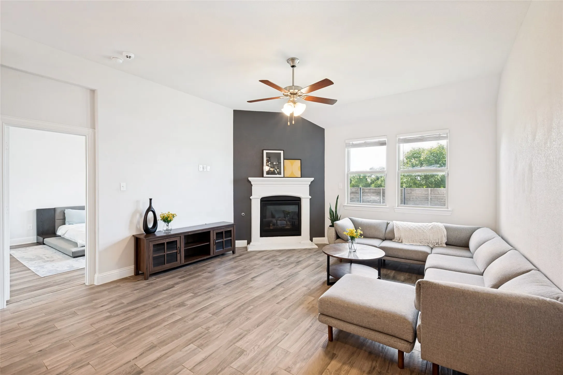 Single Family Residence For Sale in Denton County , 11316 Bullion Way, Aubrey, Texas 76227, 3 Bedroom, 2 Bathroom, 2 Garage spaces, 1,791 Sqft, built in 2019, mls#21266391, Real Estate Agent in Aubrey, Homes For Sale in Denton county, Homes For Sale in Aubrey, Realtor in Aubrey Texas, Real Estate Brokerage Independent Realty Texas, Luminita Cordes Realtor