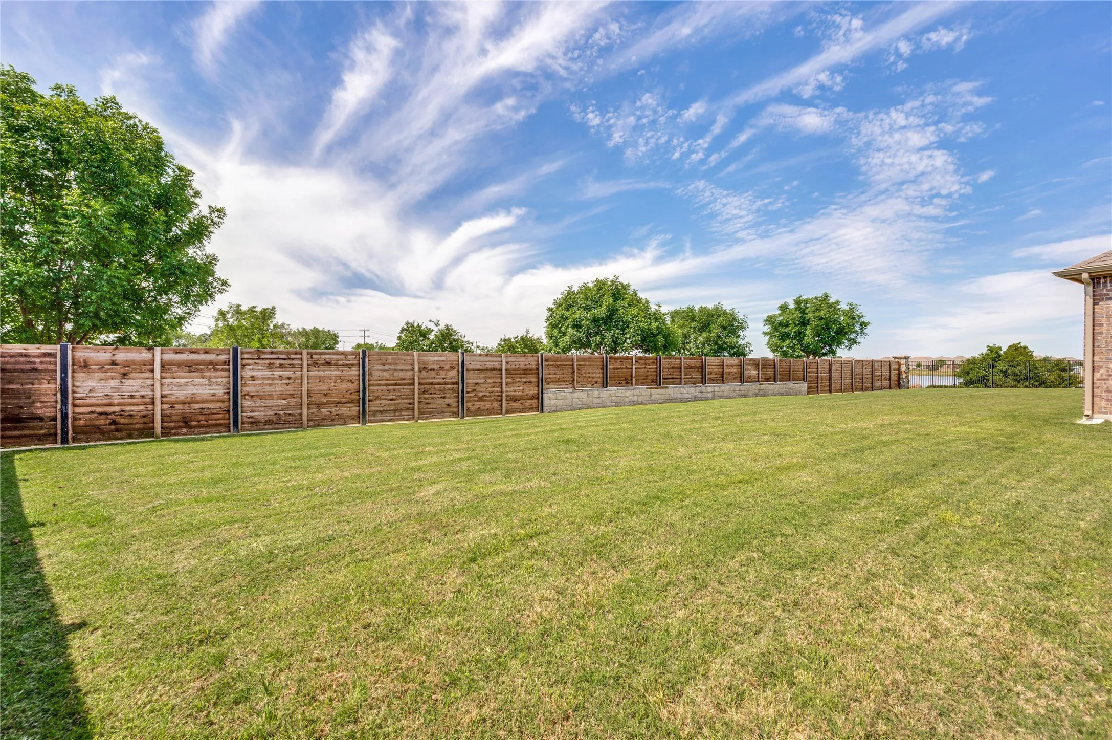 Single Family Residence For Sale in Denton County , 11316 Bullion Way, Aubrey, Texas 76227, 3 Bedroom, 2 Bathroom, 2 Garage spaces, 1,791 Sqft, built in 2019, mls#21266391, Real Estate Agent in Aubrey, Homes For Sale in Denton county, Homes For Sale in Aubrey, Realtor in Aubrey Texas, Real Estate Brokerage Independent Realty Texas, Luminita Cordes Realtor