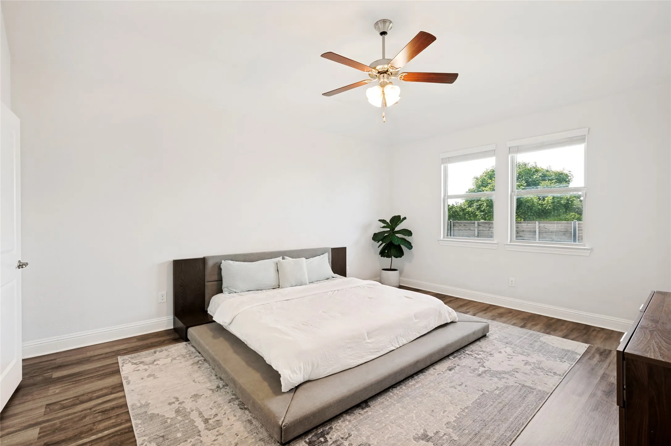 Single Family Residence For Sale in Denton County , 11316 Bullion Way, Aubrey, Texas 76227, 3 Bedroom, 2 Bathroom, 2 Garage spaces, 1,791 Sqft, built in 2019, mls#21266391, Real Estate Agent in Aubrey, Homes For Sale in Denton county, Homes For Sale in Aubrey, Realtor in Aubrey Texas, Real Estate Brokerage Independent Realty Texas, Luminita Cordes Realtor