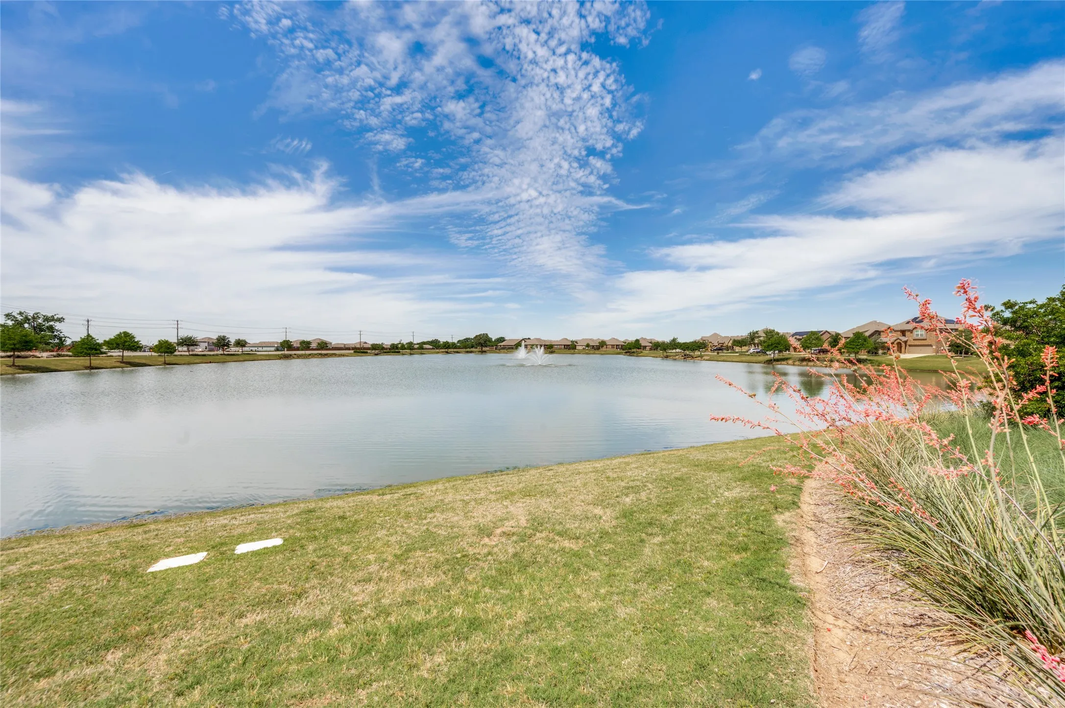 Single Family Residence For Sale in Denton County , 11316 Bullion Way, Aubrey, Texas 76227, 3 Bedroom, 2 Bathroom, 2 Garage spaces, 1,791 Sqft, built in 2019, mls#21266391, Real Estate Agent in Aubrey, Homes For Sale in Denton county, Homes For Sale in Aubrey, Realtor in Aubrey Texas, Real Estate Brokerage Independent Realty Texas, Luminita Cordes Realtor