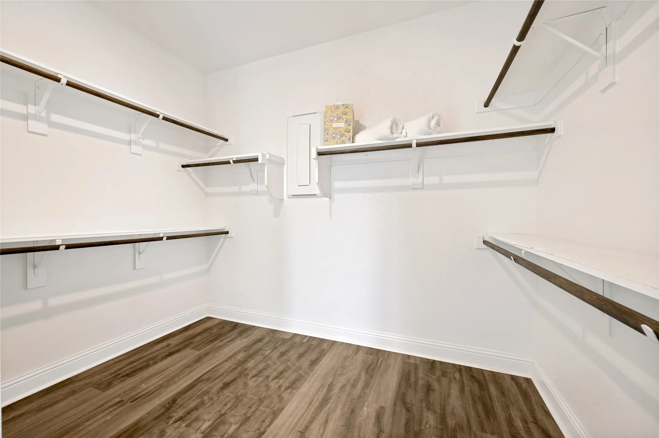 Single Family Residence For Sale in Denton County , 11316 Bullion Way, Aubrey, Texas 76227, 3 Bedroom, 2 Bathroom, 2 Garage spaces, 1,791 Sqft, built in 2019, mls#21266391, Real Estate Agent in Aubrey, Homes For Sale in Denton county, Homes For Sale in Aubrey, Realtor in Aubrey Texas, Real Estate Brokerage Independent Realty Texas, Luminita Cordes Realtor