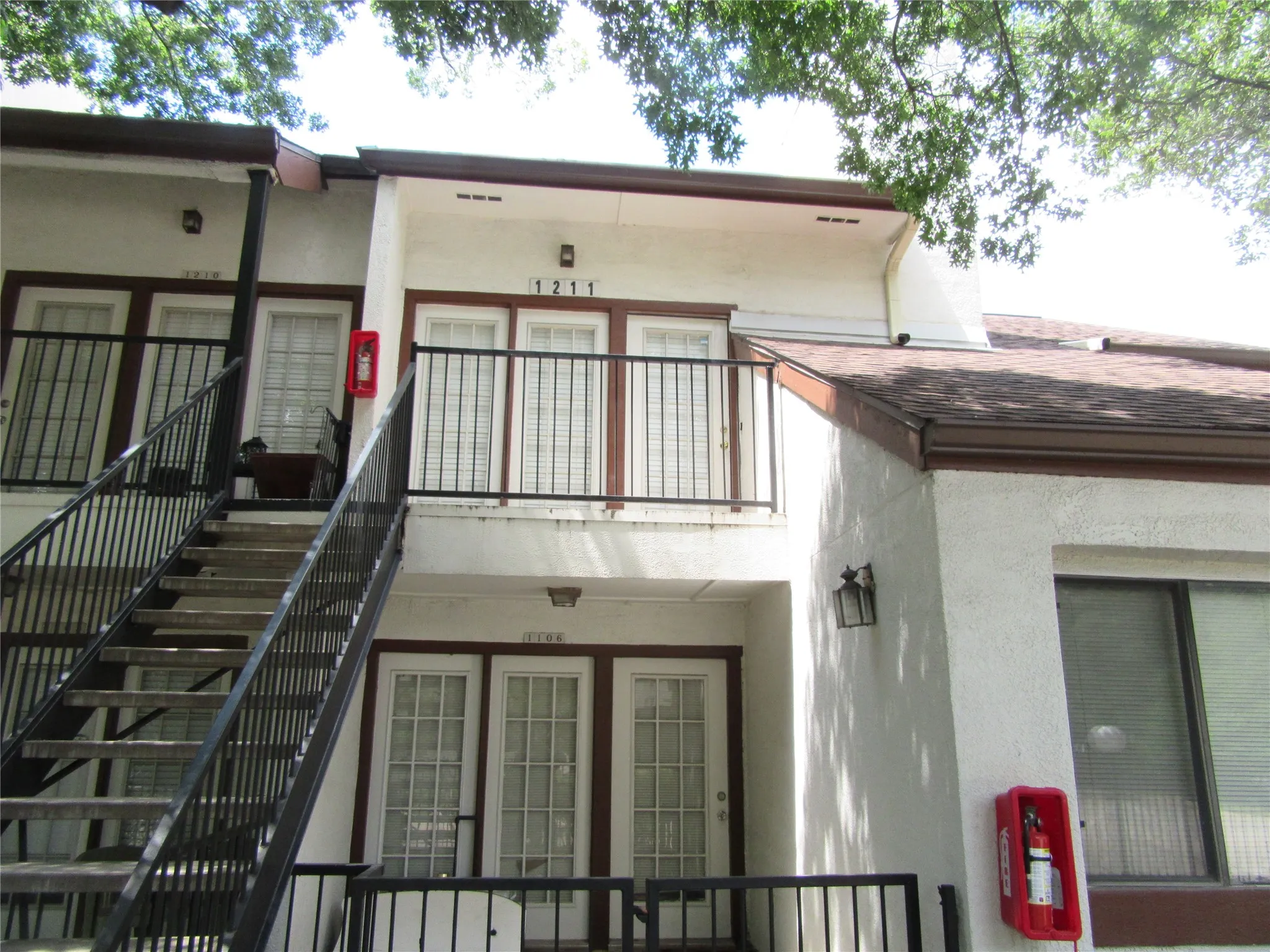 Condominium For Rent in Dallas County , 13211 Emily Road 1211, Dallas, Texas 75240, 1 Bedroom, 1 Bathroom, 1 Garage spaces, 838 Sqft, built in 1981, Price $1,050, mls#21267935, Real Estate Agent in Dallas, Homes For Rent in Dallas county, Homes For Rent in Dallas, Realtor in Dallas Texas, Real Estate Brokerage Independent Realty Texas, Luminita Cordes Realtor
