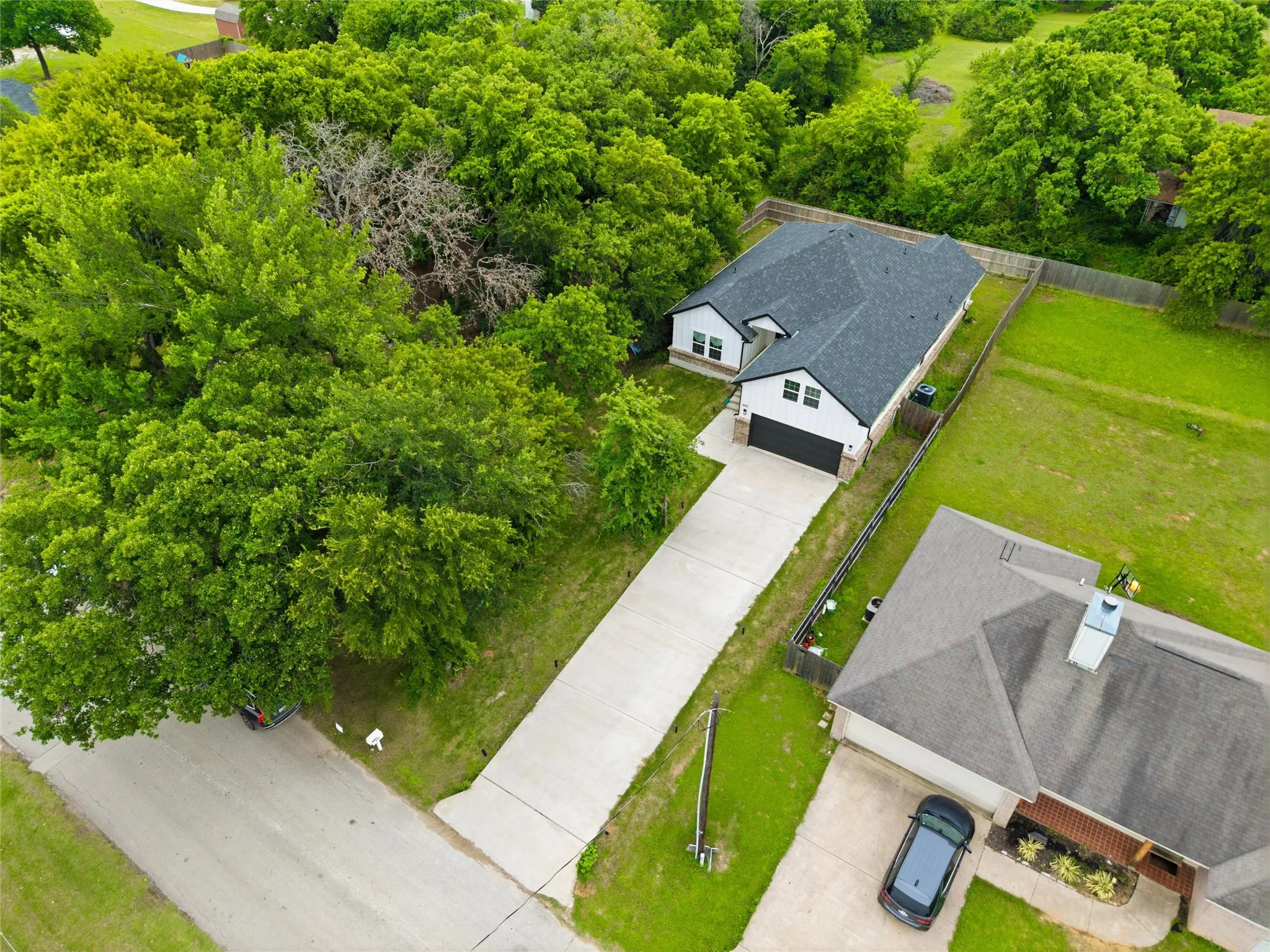 Single Family Residence For Sale in Johnson County , 203 Pioneer Drive, Keene, Texas 76059, 5 Bedroom, 2 Bathroom, 2 Garage spaces, 2,314 Sqft, built in 2022, Price $395,000, mls#21262643, Real Estate Agent in Keene, Homes For Sale in Johnson county, Homes For Sale in Keene, Realtor in Keene Texas, Real Estate Brokerage Independent Realty Texas, Luminita Cordes Realtor