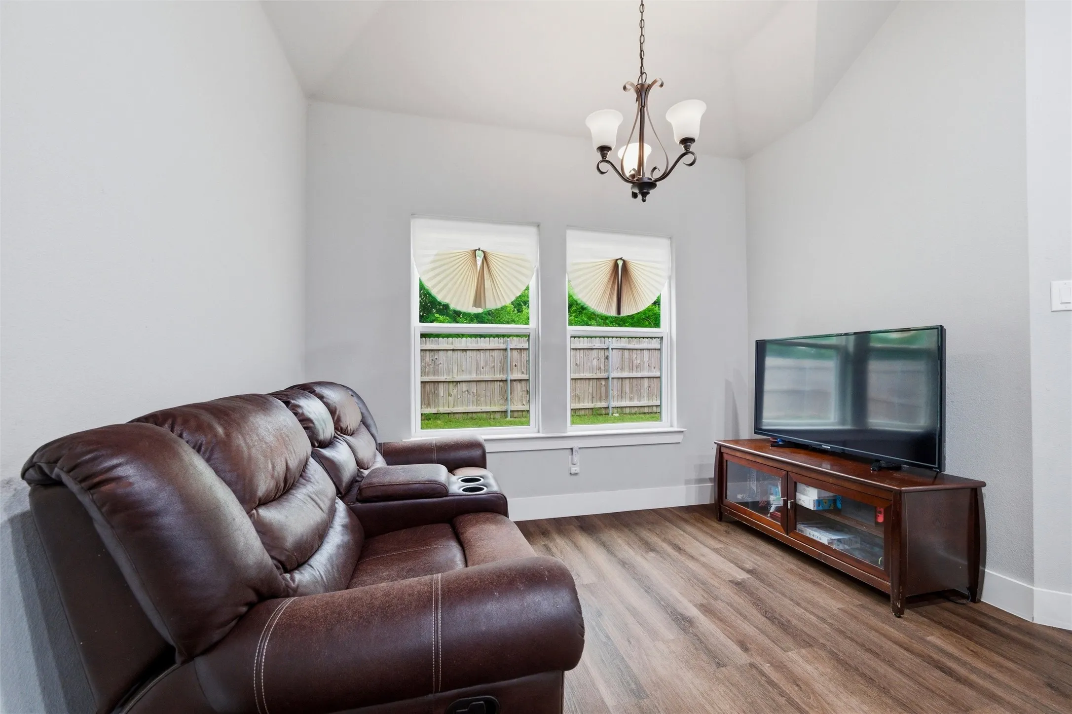 Single Family Residence For Sale in Johnson County , 203 Pioneer Drive, Keene, Texas 76059, 5 Bedroom, 2 Bathroom, 2 Garage spaces, 2,314 Sqft, built in 2022, Price $395,000, mls#21262643, Real Estate Agent in Keene, Homes For Sale in Johnson county, Homes For Sale in Keene, Realtor in Keene Texas, Real Estate Brokerage Independent Realty Texas, Luminita Cordes Realtor