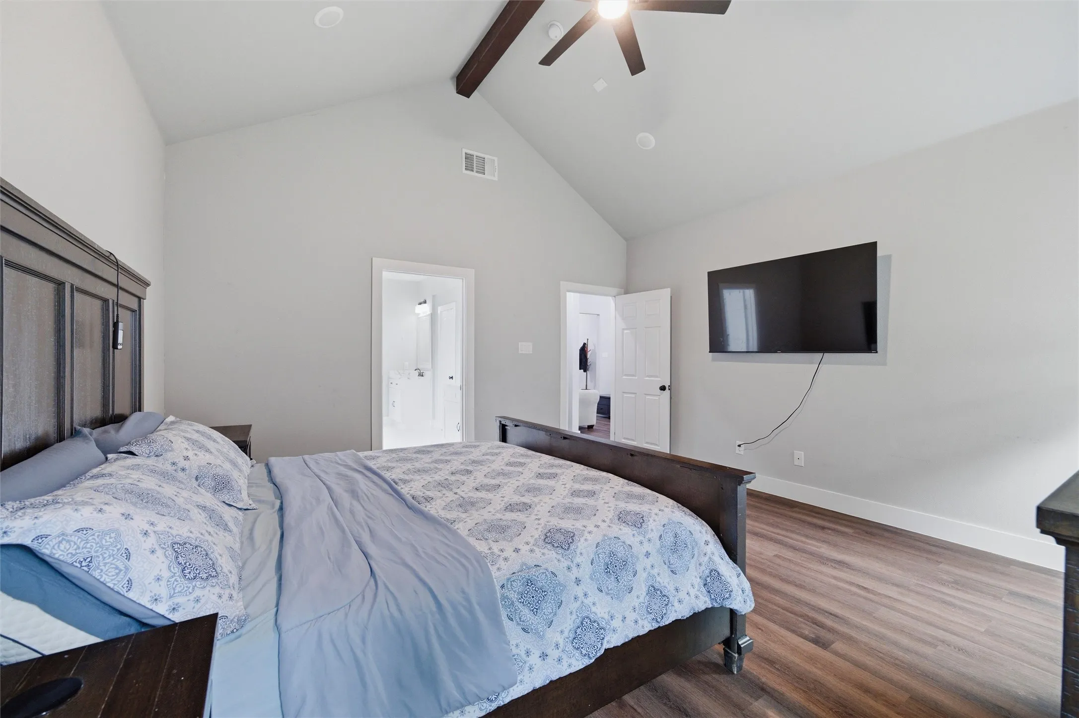Single Family Residence For Sale in Johnson County , 203 Pioneer Drive, Keene, Texas 76059, 5 Bedroom, 2 Bathroom, 2 Garage spaces, 2,314 Sqft, built in 2022, Price $395,000, mls#21262643, Real Estate Agent in Keene, Homes For Sale in Johnson county, Homes For Sale in Keene, Realtor in Keene Texas, Real Estate Brokerage Independent Realty Texas, Luminita Cordes Realtor