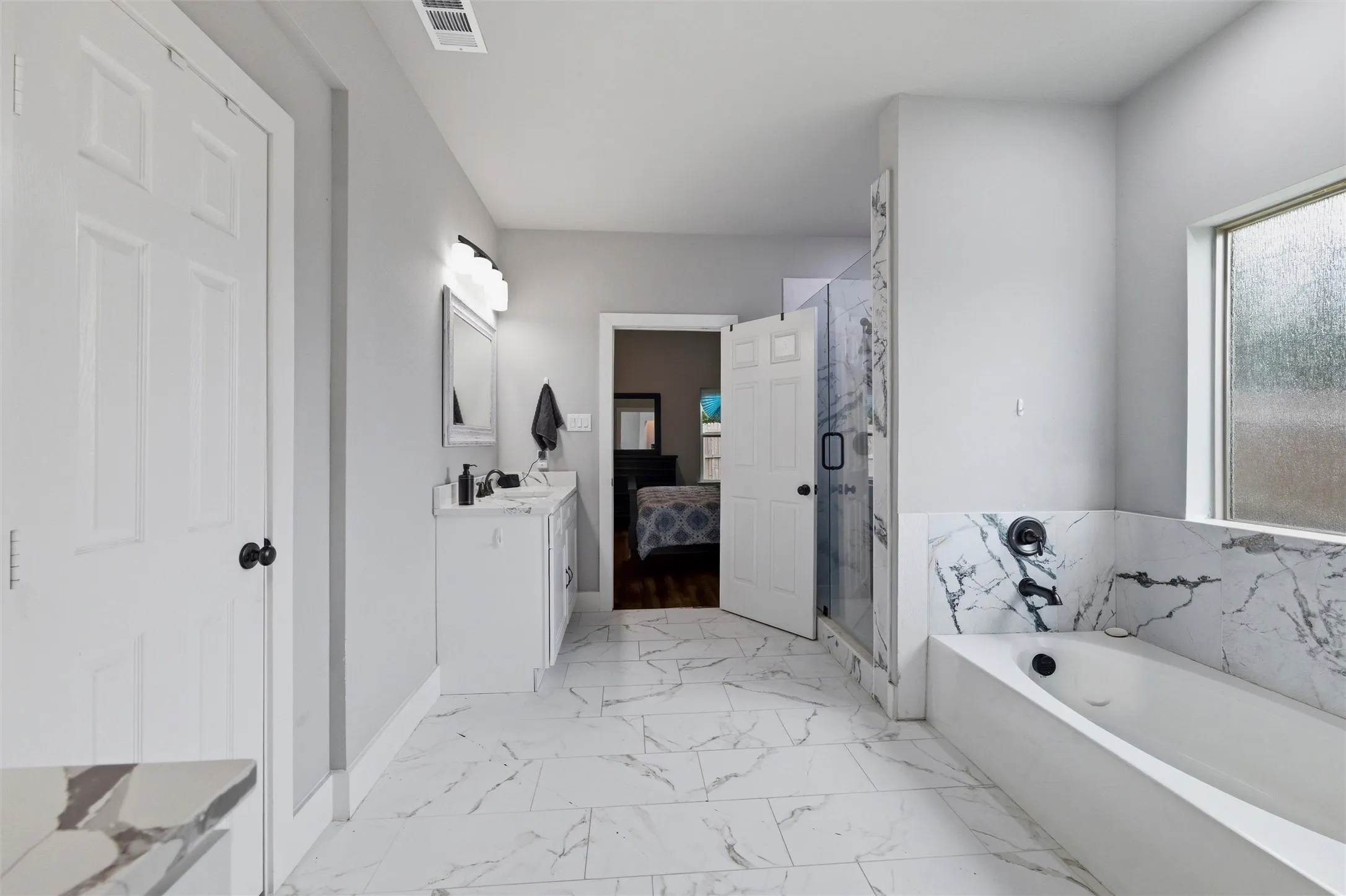 Single Family Residence For Sale in Johnson County , 203 Pioneer Drive, Keene, Texas 76059, 5 Bedroom, 2 Bathroom, 2 Garage spaces, 2,314 Sqft, built in 2022, Price $395,000, mls#21262643, Real Estate Agent in Keene, Homes For Sale in Johnson county, Homes For Sale in Keene, Realtor in Keene Texas, Real Estate Brokerage Independent Realty Texas, Luminita Cordes Realtor