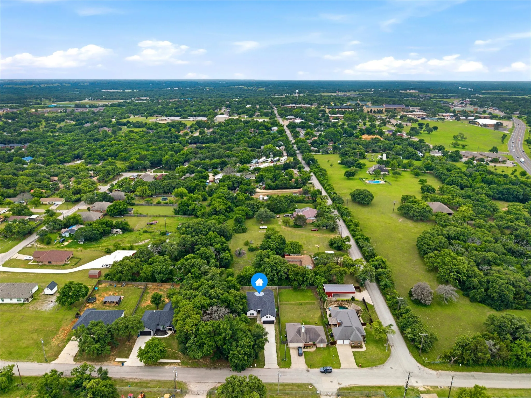 Single Family Residence For Sale in Johnson County , 203 Pioneer Drive, Keene, Texas 76059, 5 Bedroom, 2 Bathroom, 2 Garage spaces, 2,314 Sqft, built in 2022, Price $395,000, mls#21262643, Real Estate Agent in Keene, Homes For Sale in Johnson county, Homes For Sale in Keene, Realtor in Keene Texas, Real Estate Brokerage Independent Realty Texas, Luminita Cordes Realtor