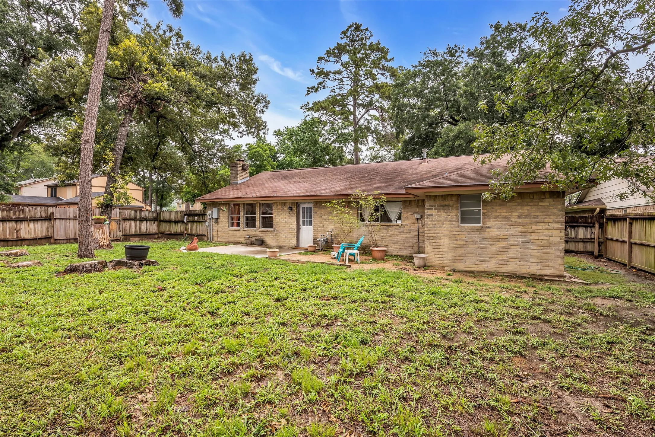 Single Family Residence For Sale in Harris County , 23351 Earlmist Drive, Spring, Texas 77373, 3 Bedroom, 2 Bathroom, 2 Garage spaces, 1,772 Sqft, built in 1977, mls#21241555, Real Estate Agent in Spring, Homes For Sale in Harris county, Homes For Sale in Spring, Realtor in Spring Texas, Real Estate Brokerage Independent Realty Texas, Luminita Cordes Realtor