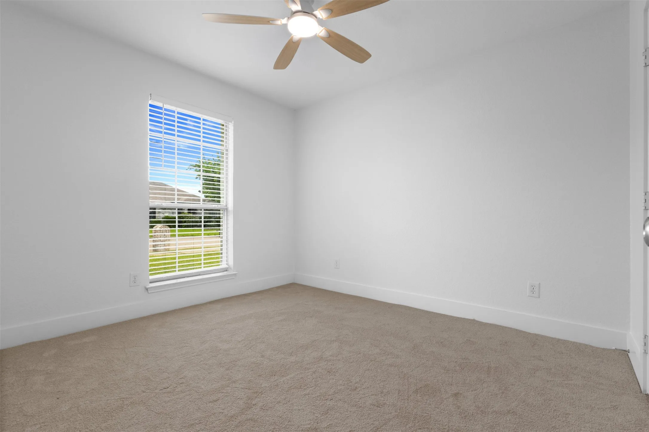 Single Family Residence For Sale in Dallas County , 7205 Airline Drive, Rowlett, Texas 75089, 3 Bedroom, 2 Bathroom, 2 Garage spaces, 1,332 Sqft, built in 1998, Price $320,000, mls#21267909, Real Estate Agent in Rowlett, Homes For Sale in Dallas county, Homes For Sale in Rowlett, Realtor in Rowlett Texas, Real Estate Brokerage Independent Realty Texas, Luminita Cordes Realtor