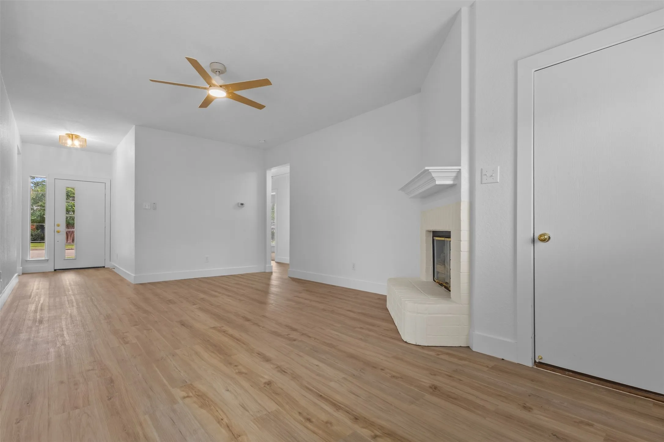 Single Family Residence For Sale in Dallas County , 7205 Airline Drive, Rowlett, Texas 75089, 3 Bedroom, 2 Bathroom, 2 Garage spaces, 1,332 Sqft, built in 1998, Price $320,000, mls#21267909, Real Estate Agent in Rowlett, Homes For Sale in Dallas county, Homes For Sale in Rowlett, Realtor in Rowlett Texas, Real Estate Brokerage Independent Realty Texas, Luminita Cordes Realtor