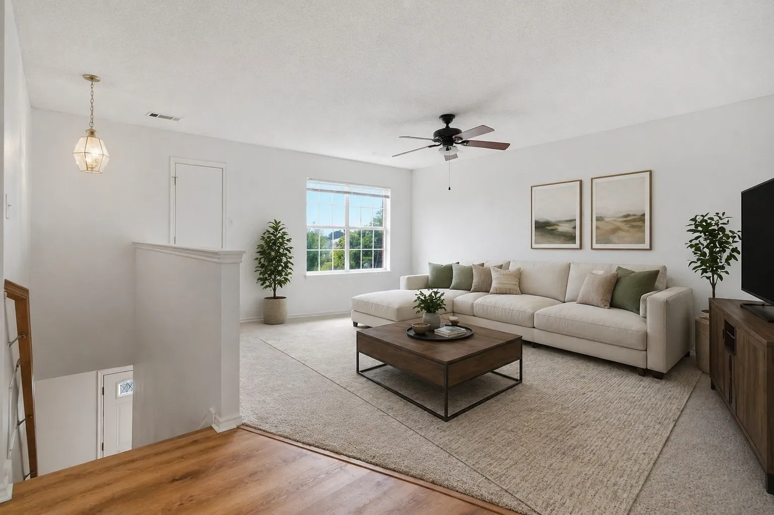 Single Family Residence For Sale in Denton County , 1001 Scenic Drive, Justin, Texas 76247, 4 Bedroom, 3 Bathroom, 2 Garage spaces, 2,552 Sqft, built in 1998, mls#21267726, Real Estate Agent in Justin, Homes For Sale in Denton county, Homes For Sale in Justin, Realtor in Justin Texas, Real Estate Brokerage Independent Realty Texas, Luminita Cordes Realtor