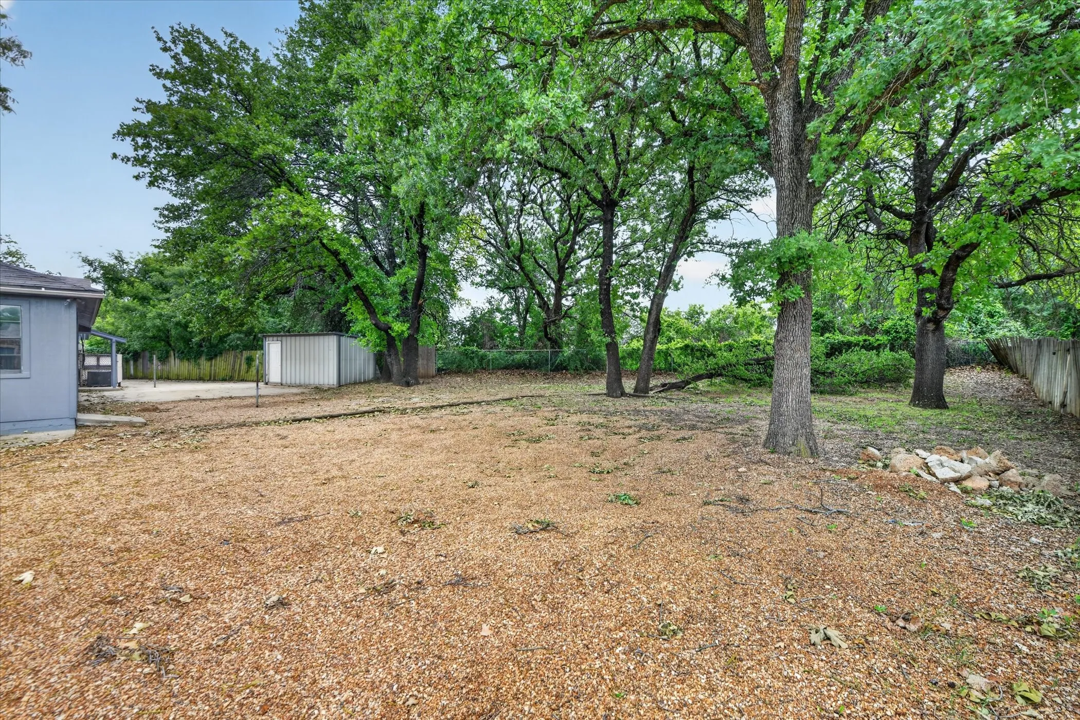 Office For Sale in Parker County , 936 E Highway 199, Springtown, Texas 76082, 0, 0, Garage spaces, 0 Sqft, built in 1989, Price $695,000, mls#21267930, Real Estate Agent in Springtown, Homes For Sale in Parker county, Homes For Sale in Springtown, Realtor in Springtown Texas, Real Estate Brokerage Independent Realty Texas, Luminita Cordes Realtor