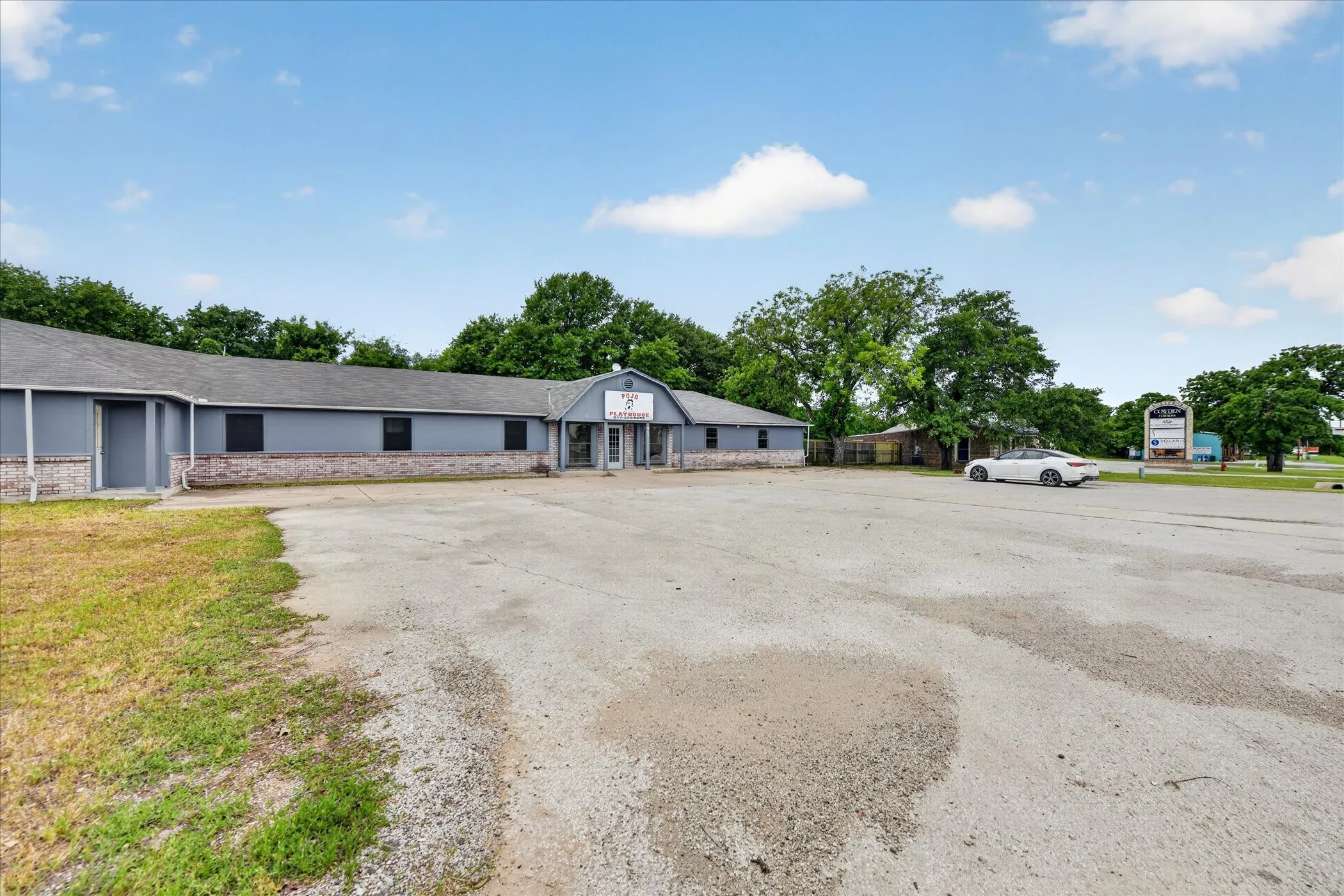 Office For Sale in Parker County , 936 E Highway 199, Springtown, Texas 76082, 0, 0, Garage spaces, 0 Sqft, built in 1989, Price $695,000, mls#21267930, Real Estate Agent in Springtown, Homes For Sale in Parker county, Homes For Sale in Springtown, Realtor in Springtown Texas, Real Estate Brokerage Independent Realty Texas, Luminita Cordes Realtor