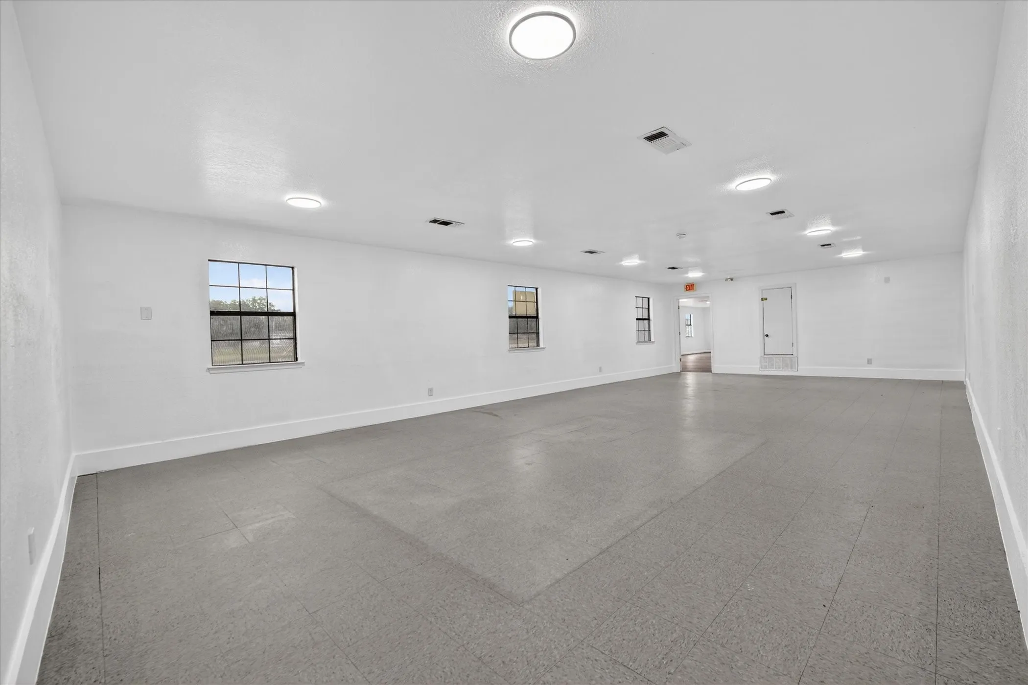Office For Sale in Parker County , 936 E Highway 199, Springtown, Texas 76082, 0, 0, Garage spaces, 0 Sqft, built in 1989, Price $695,000, mls#21267930, Real Estate Agent in Springtown, Homes For Sale in Parker county, Homes For Sale in Springtown, Realtor in Springtown Texas, Real Estate Brokerage Independent Realty Texas, Luminita Cordes Realtor