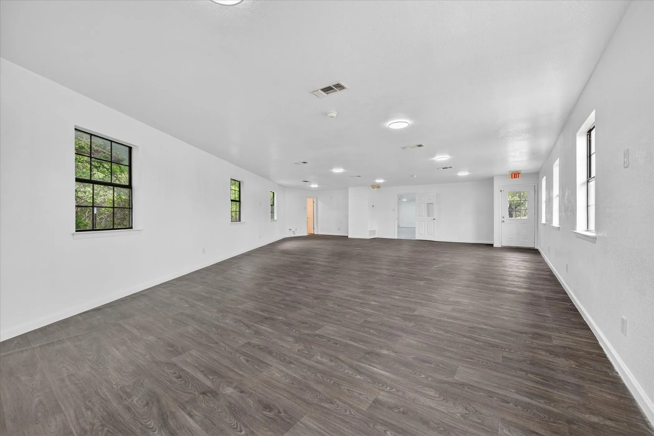Office For Sale in Parker County , 936 E Highway 199, Springtown, Texas 76082, 0, 0, Garage spaces, 0 Sqft, built in 1989, Price $695,000, mls#21267930, Real Estate Agent in Springtown, Homes For Sale in Parker county, Homes For Sale in Springtown, Realtor in Springtown Texas, Real Estate Brokerage Independent Realty Texas, Luminita Cordes Realtor