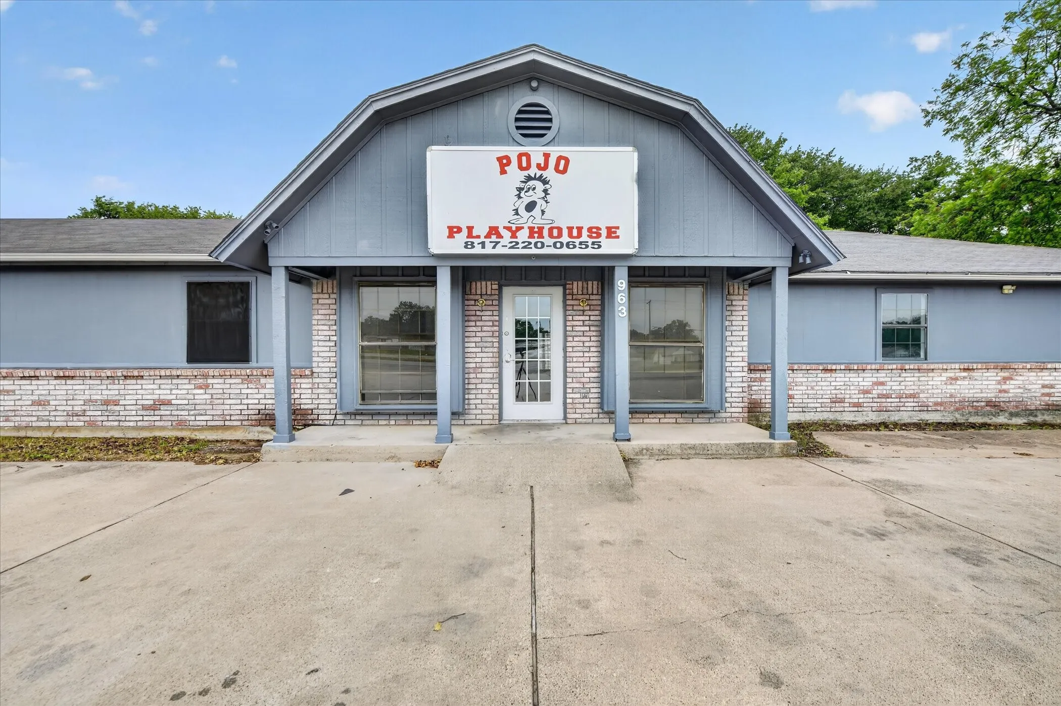 Office For Sale in Parker County , 936 E Highway 199, Springtown, Texas 76082, 0, 0, Garage spaces, 0 Sqft, built in 1989, Price $695,000, mls#21267930, Real Estate Agent in Springtown, Homes For Sale in Parker county, Homes For Sale in Springtown, Realtor in Springtown Texas, Real Estate Brokerage Independent Realty Texas, Luminita Cordes Realtor