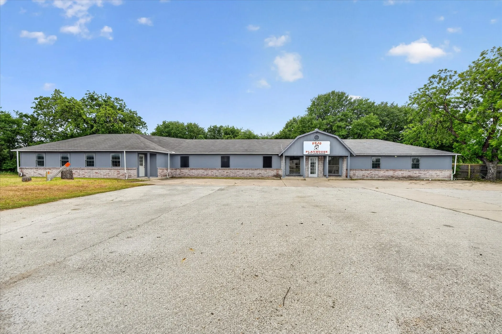 Office For Sale in Parker County , 936 E Highway 199, Springtown, Texas 76082, 0, 0, Garage spaces, 0 Sqft, built in 1989, Price $695,000, mls#21267930, Real Estate Agent in Springtown, Homes For Sale in Parker county, Homes For Sale in Springtown, Realtor in Springtown Texas, Real Estate Brokerage Independent Realty Texas, Luminita Cordes Realtor
